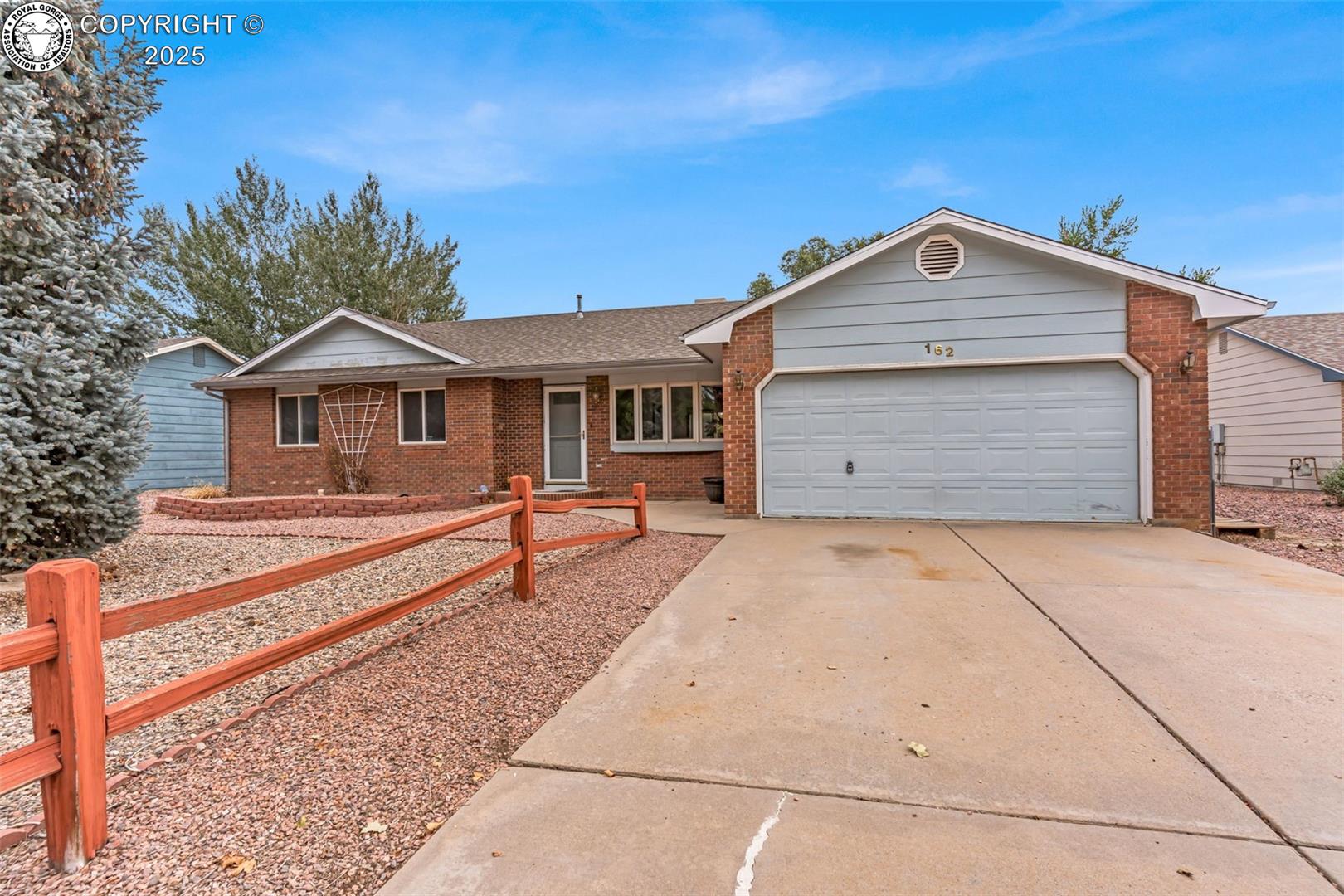 162 Willmoor Court — photo
