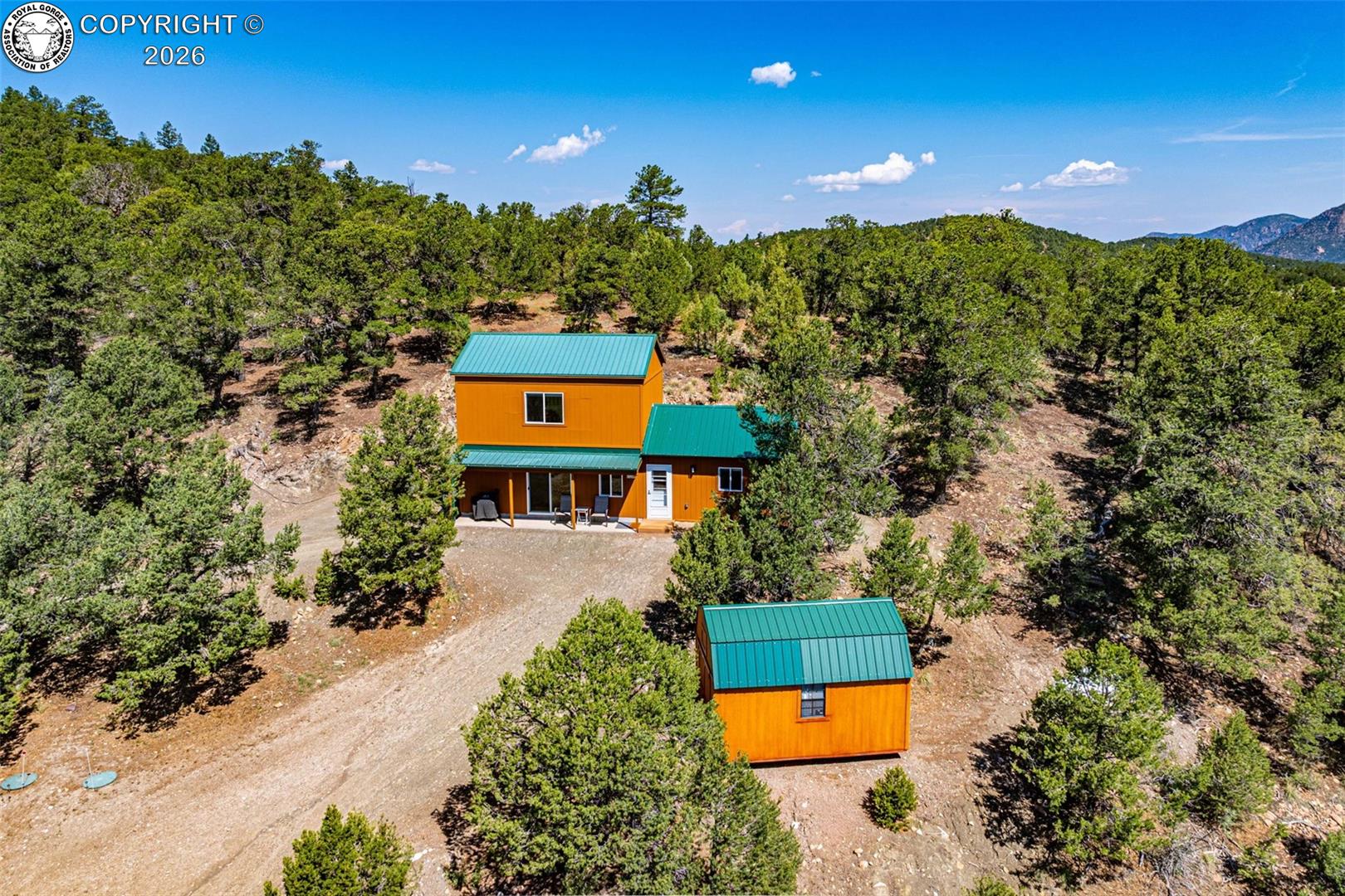 373 Chinook Drive — photo