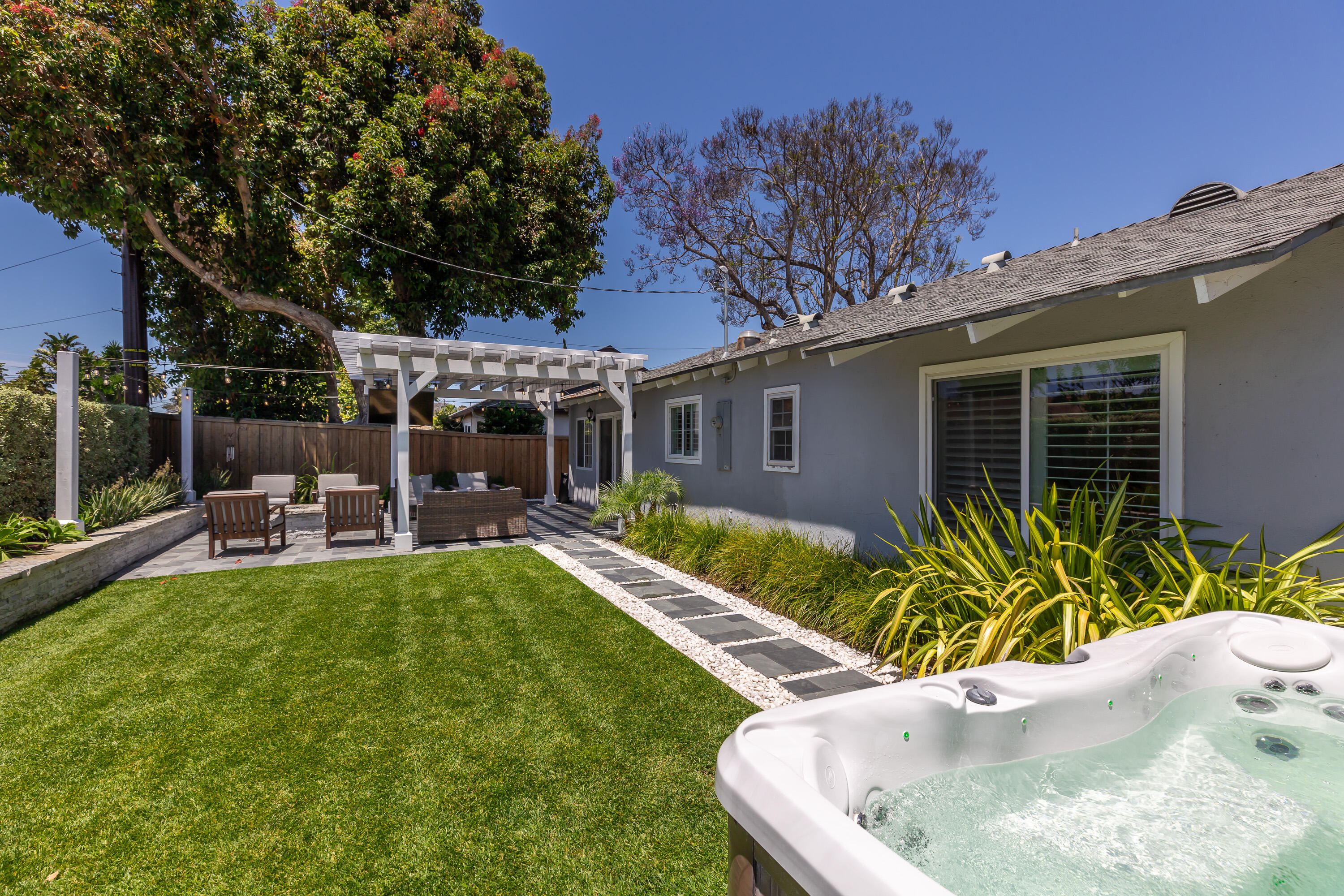 5071 Del Monaco Drive — photo