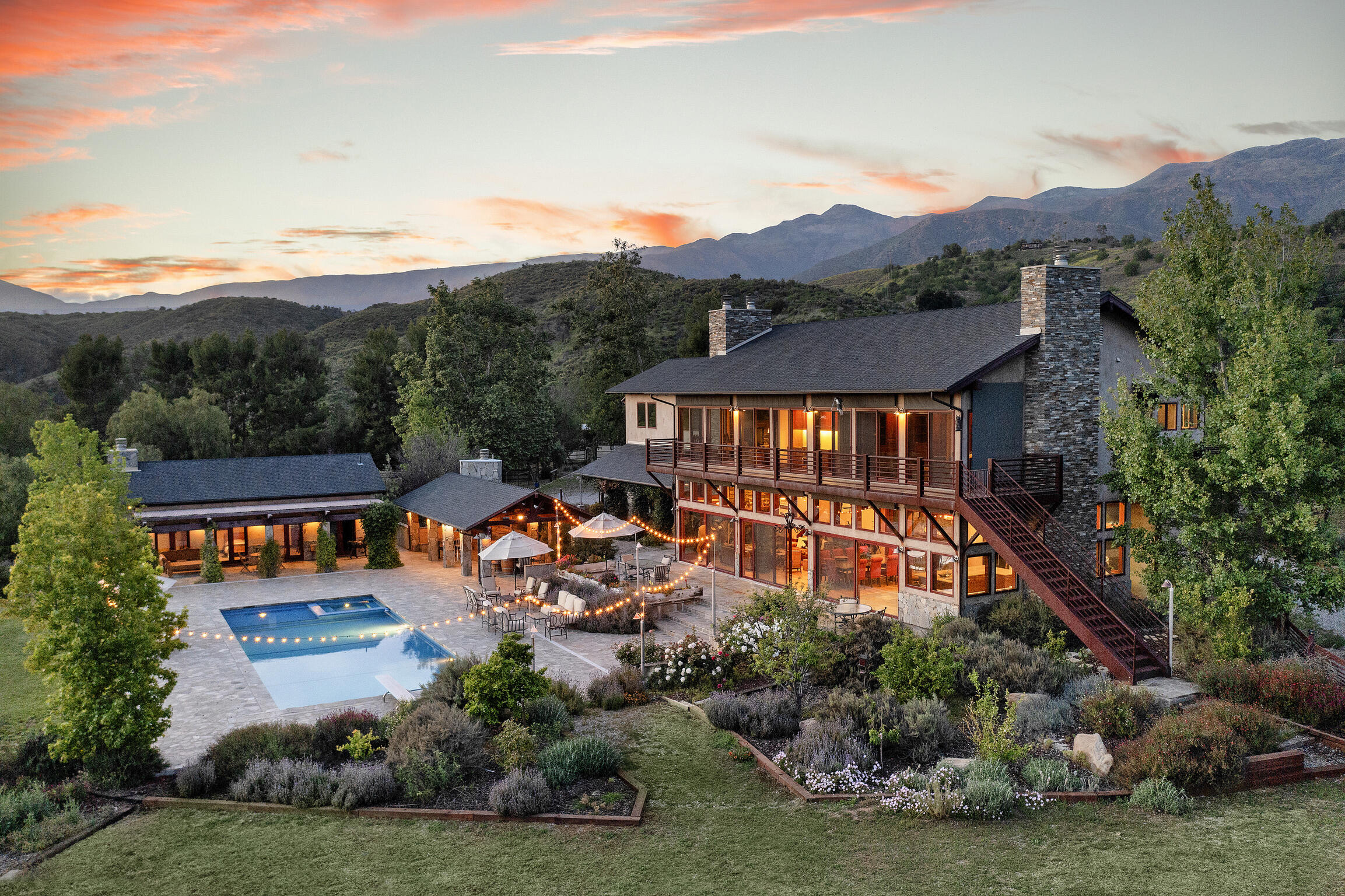 10585 Ojai Santa Paula Road — photo