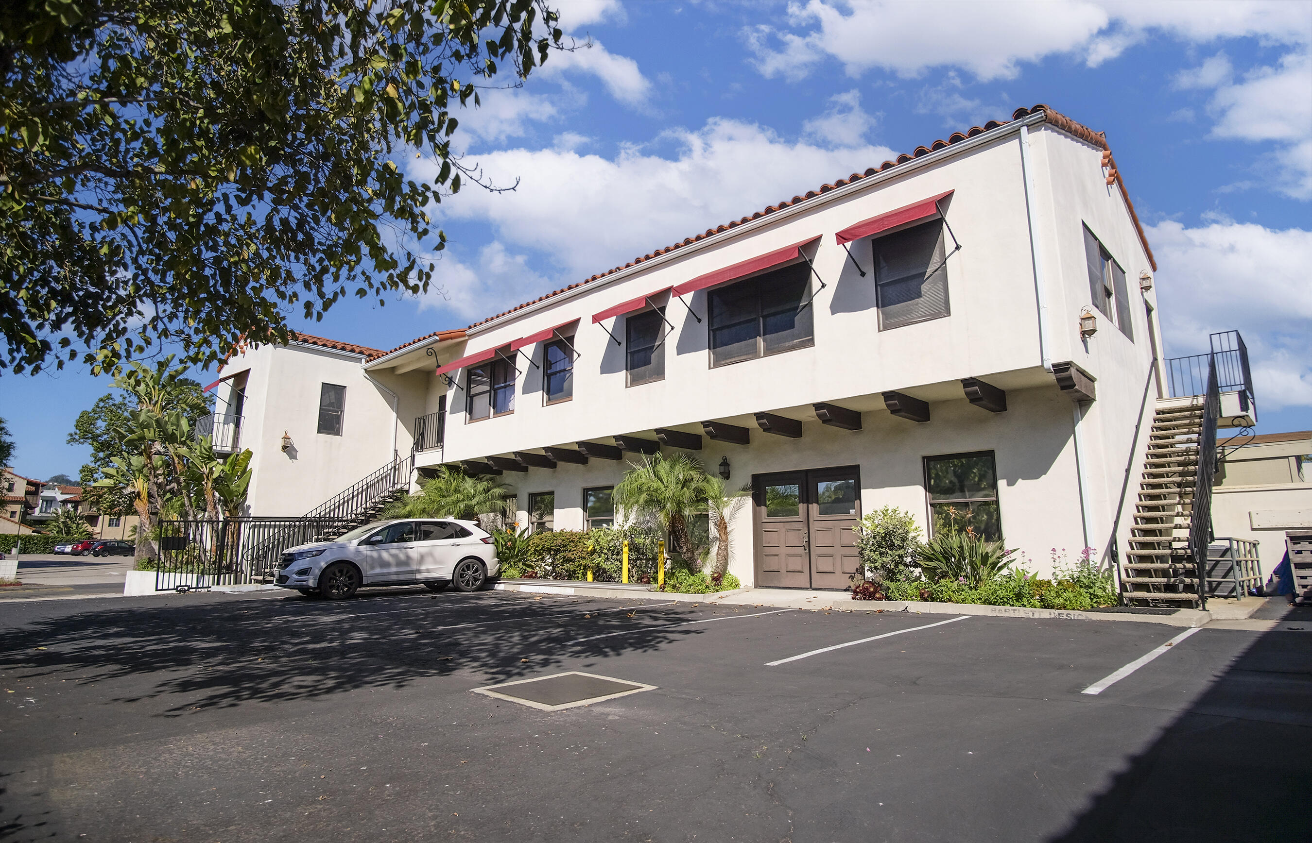 614 Santa Barbara Street — photo