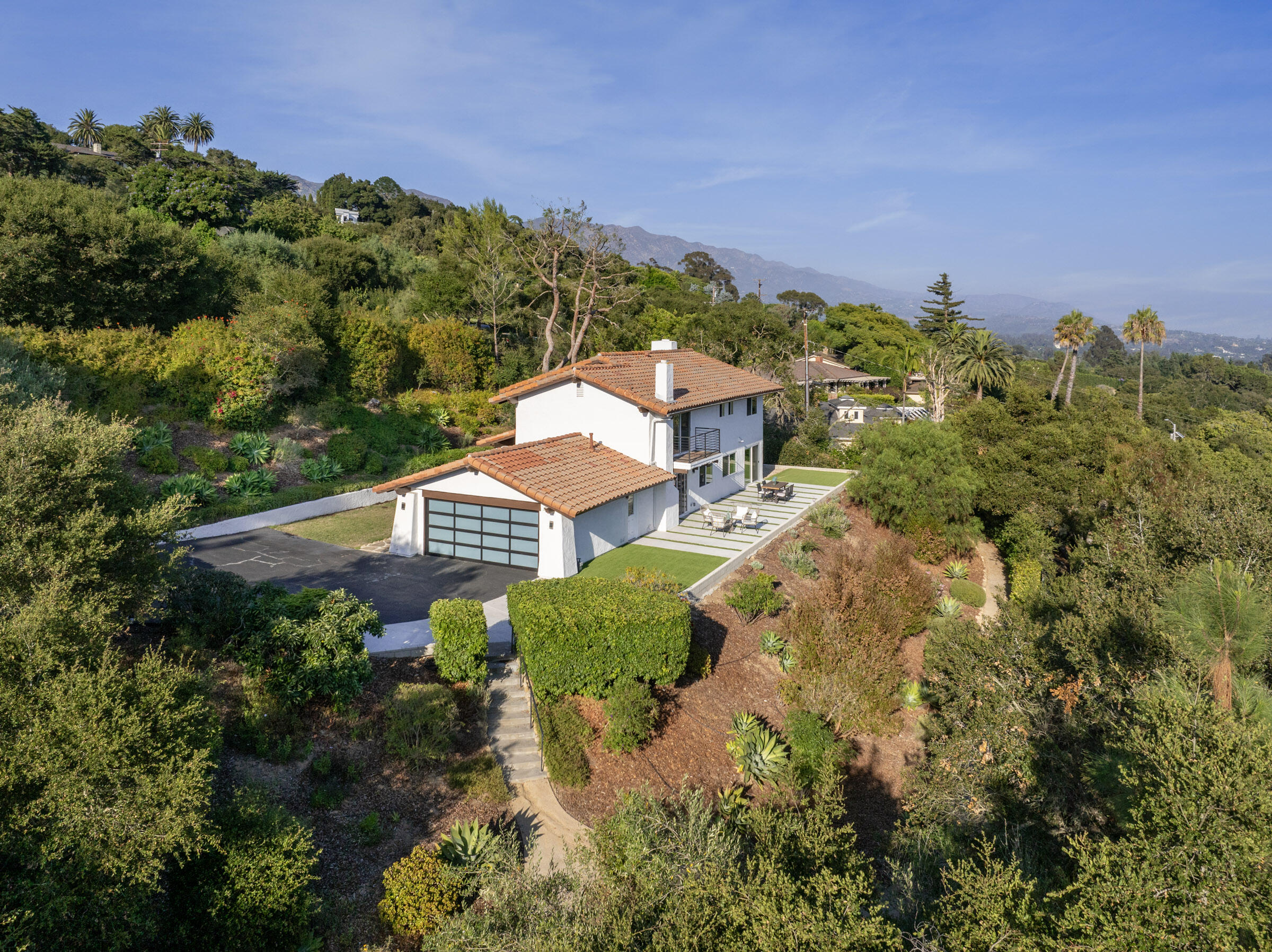 751 Skyview Drive — photo
