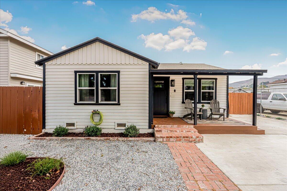 103 Comstock Drive — photo