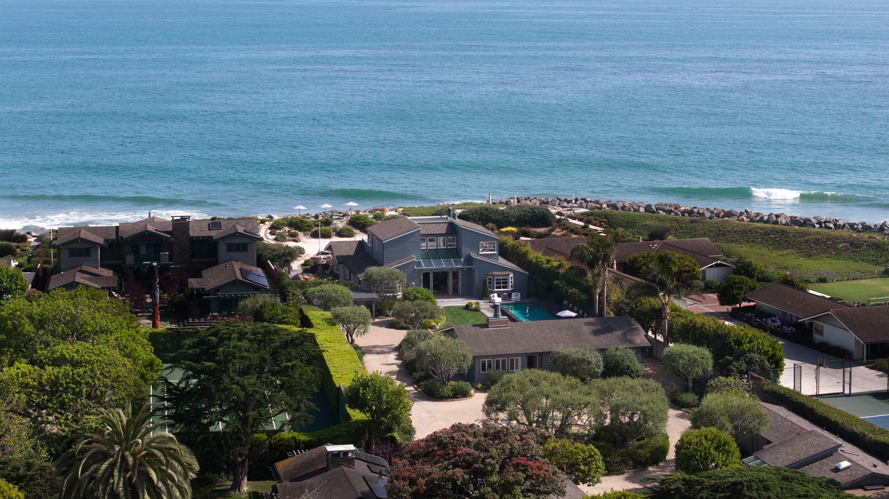 4217 Avenue Del Mar — photo