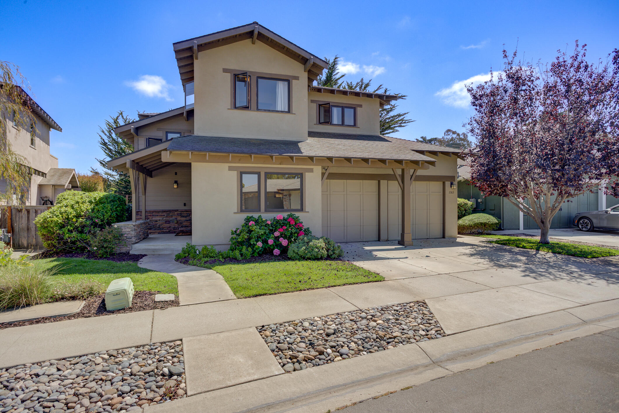 2303 Sanderling Court — photo