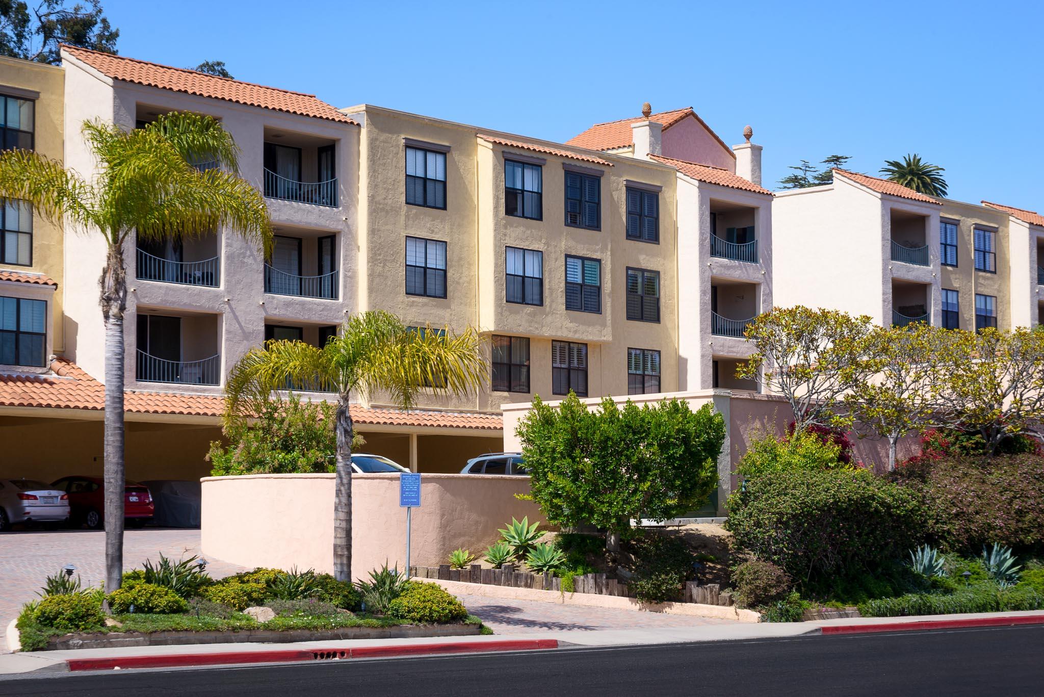 1220 Coast Village Road Apt 201 — photo