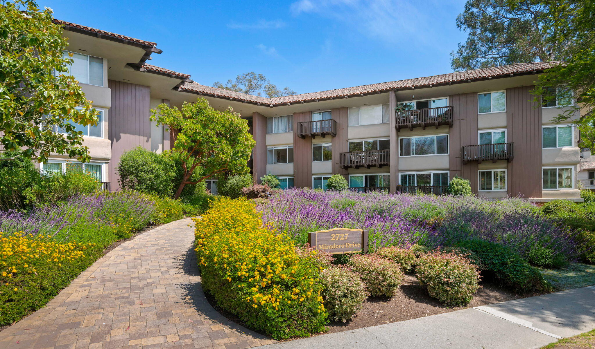 2727 Miradero Drive Apt 208 — photo