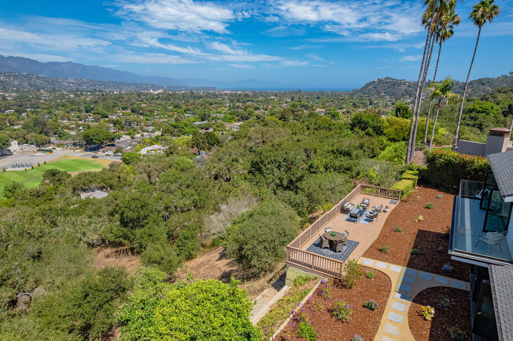 1106 Crestline Drive — photo