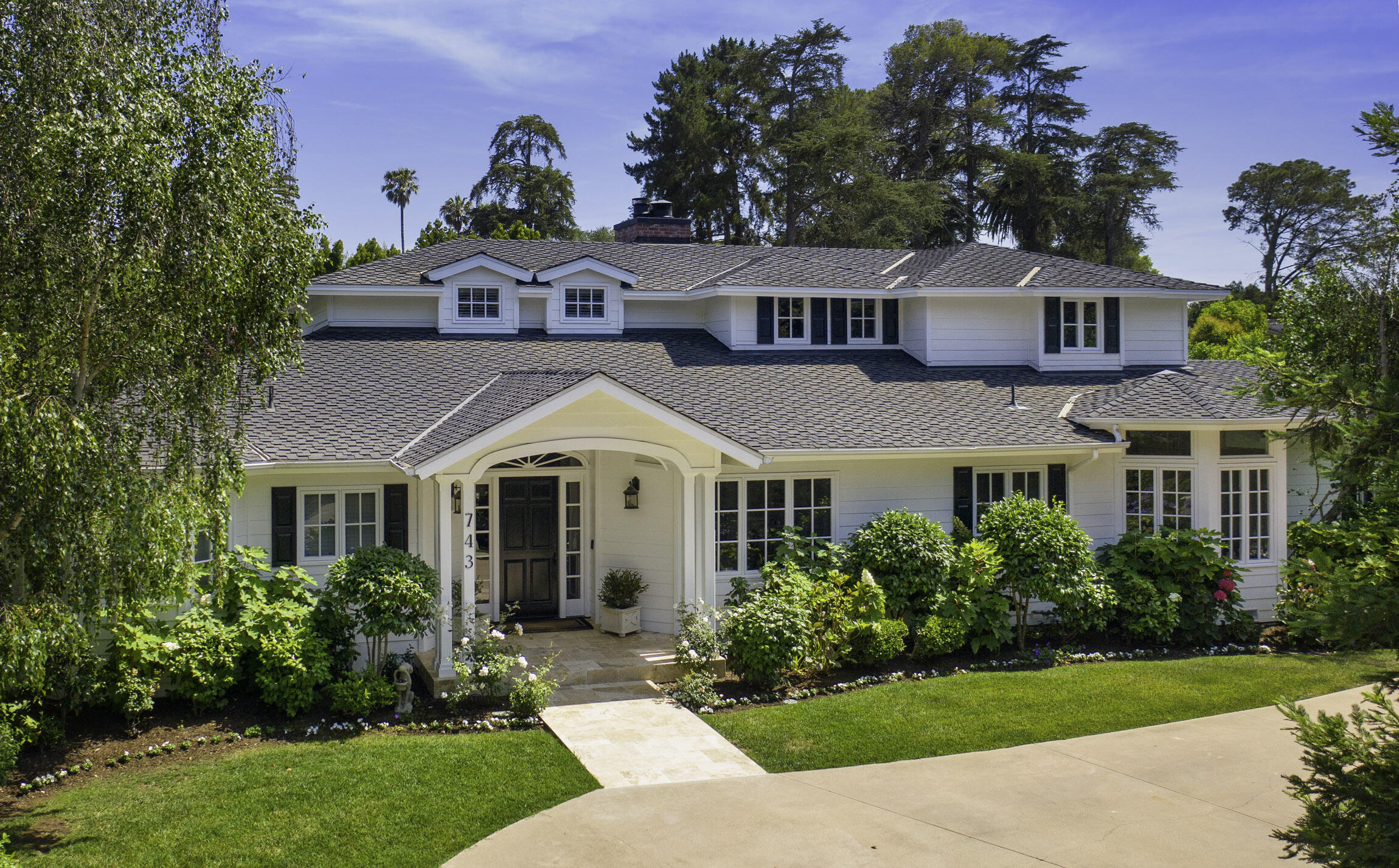 743 Woodland Drive — photo