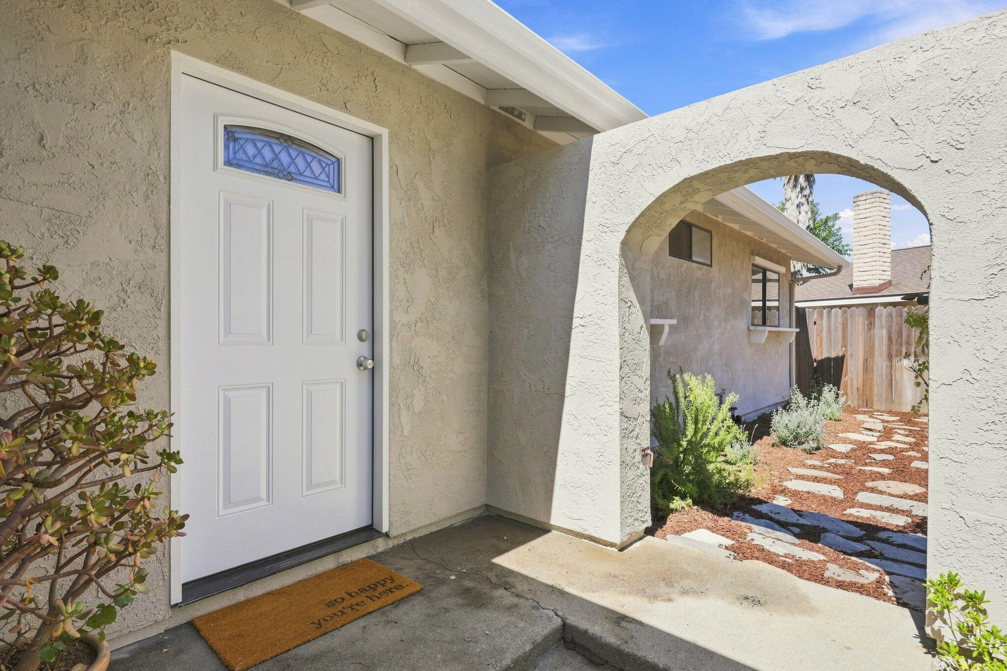575 E Thomas Street, Oak View, CA 93022 — photo 2