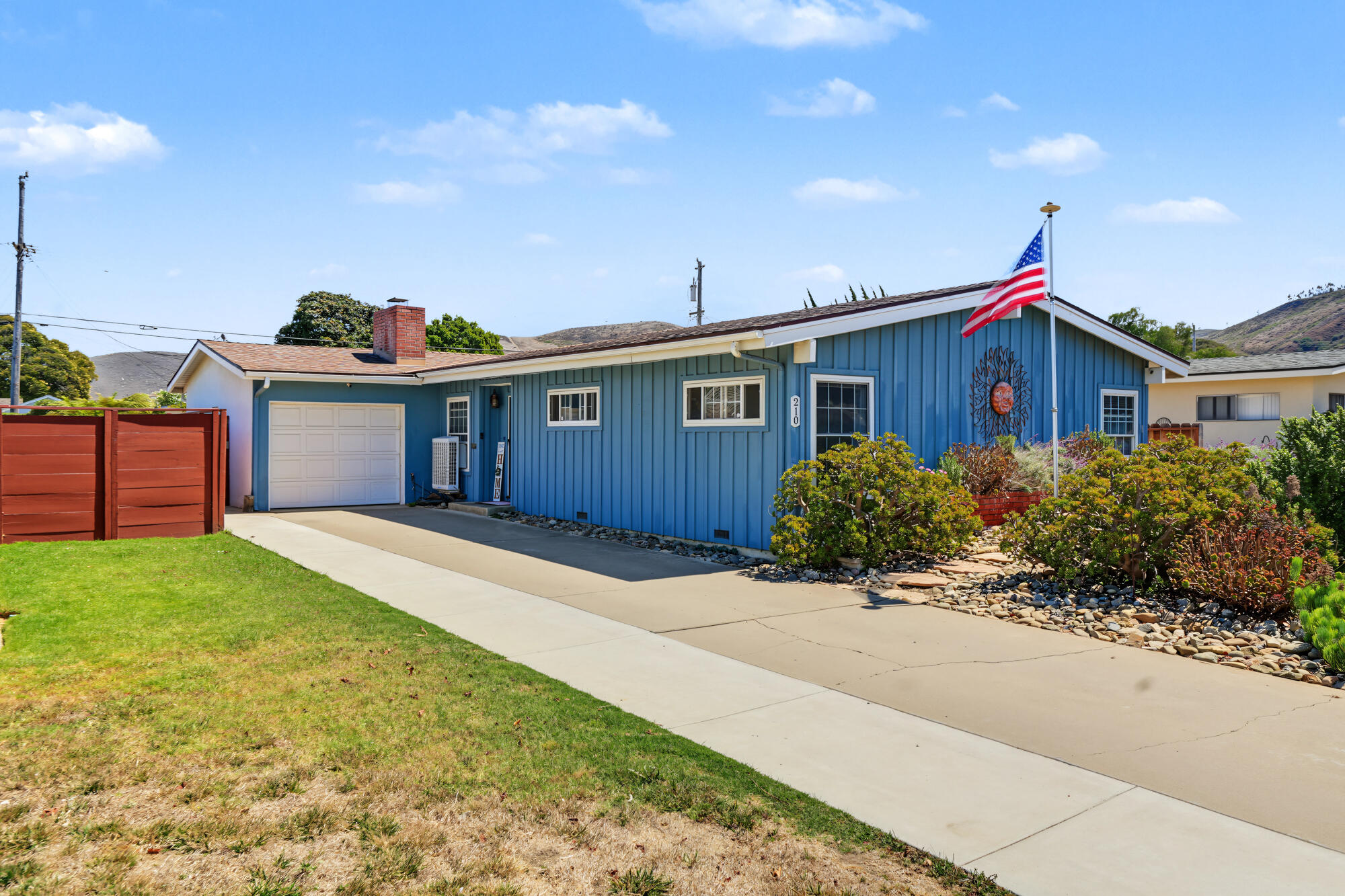 210 S E Street, Lompoc, CA 93436 — photo 2