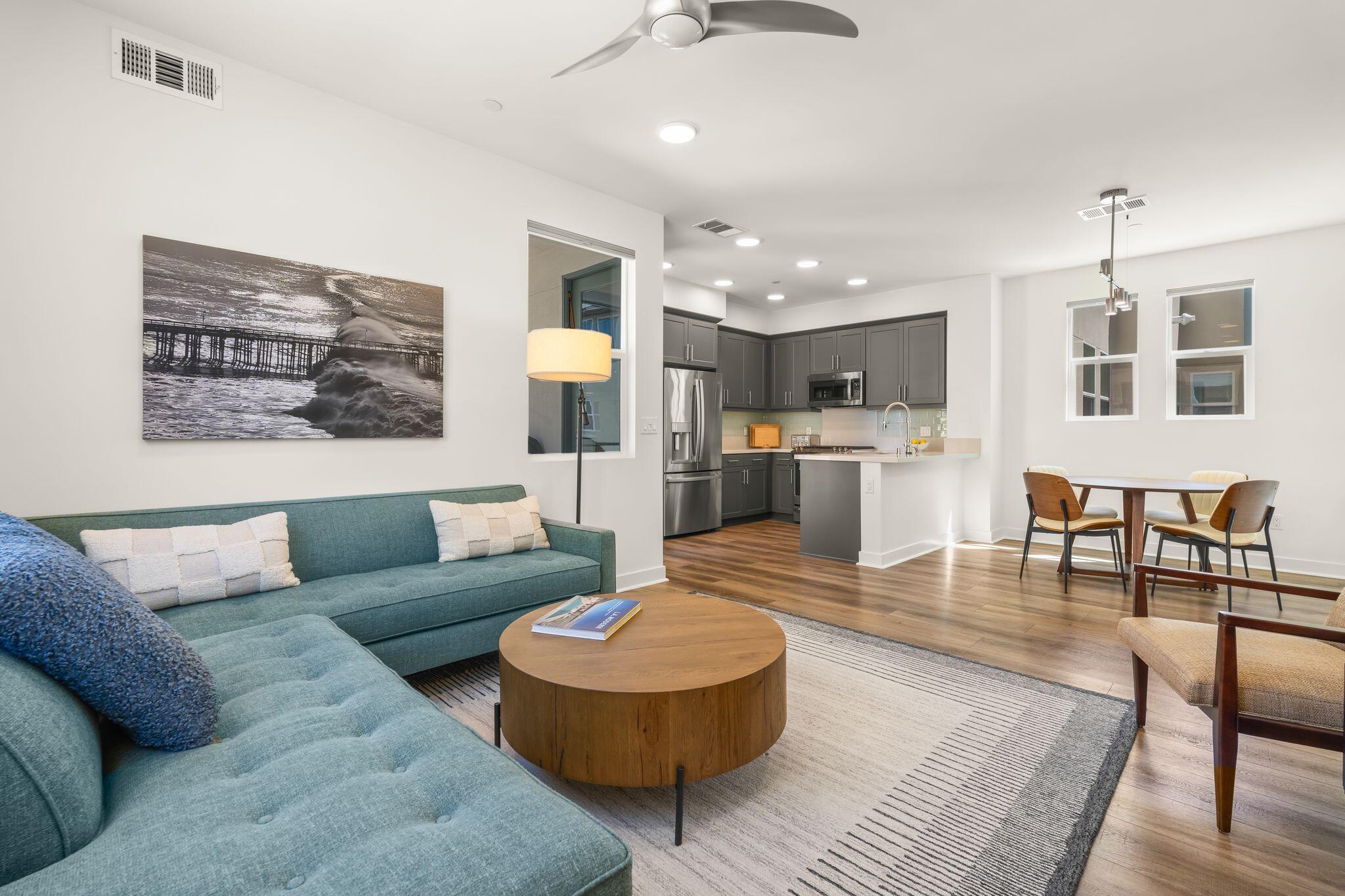 1276 E Thompson Boulevard Unit 101 — photo
