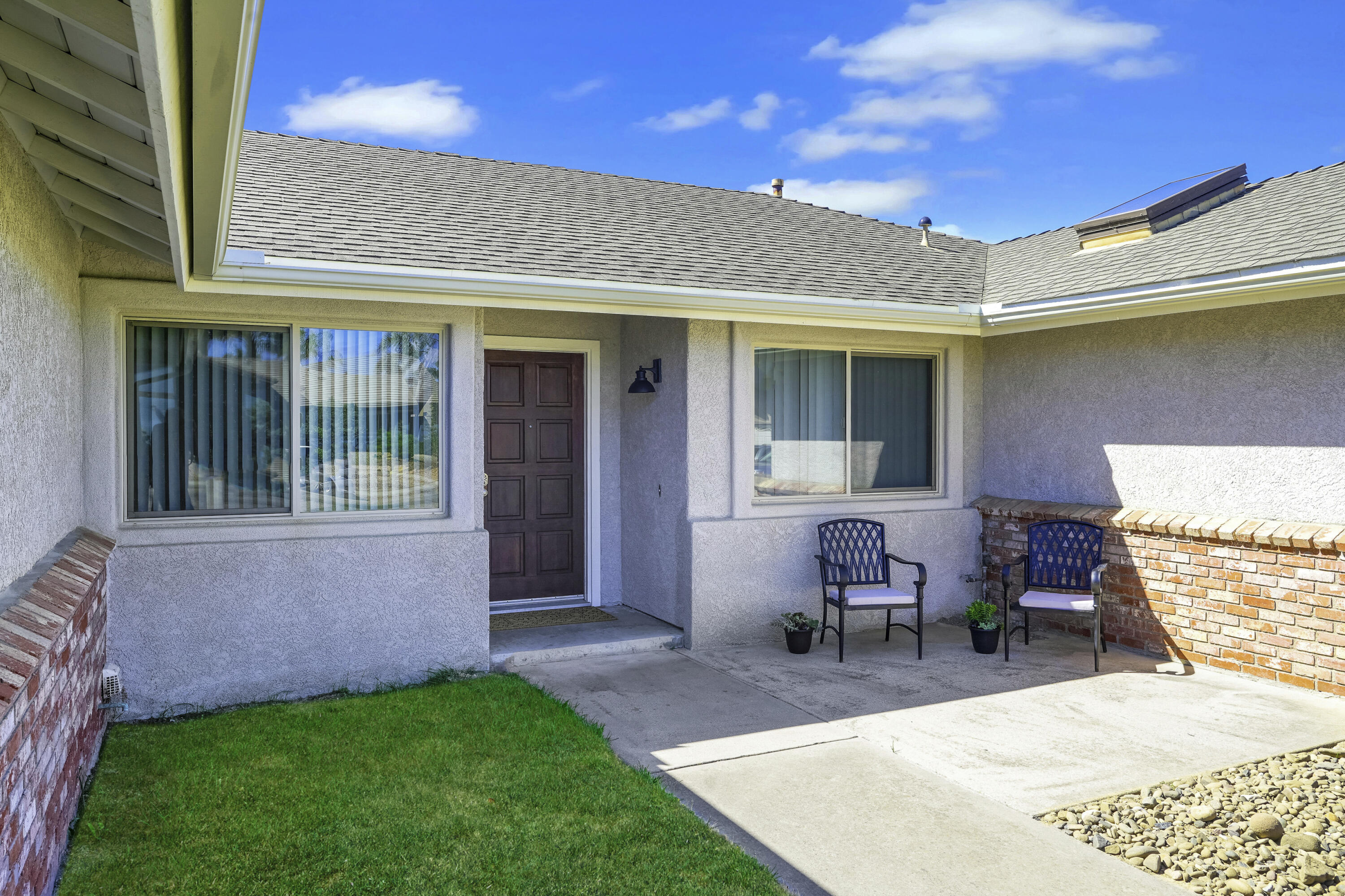 208 E Birch Avenue, Lompoc, CA 93436 — photo 2