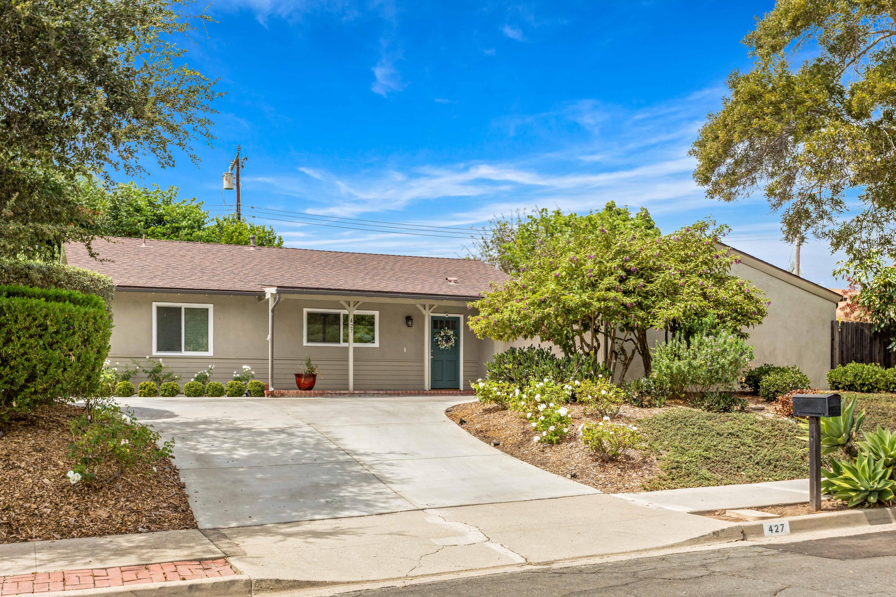 427 Verano Drive — photo