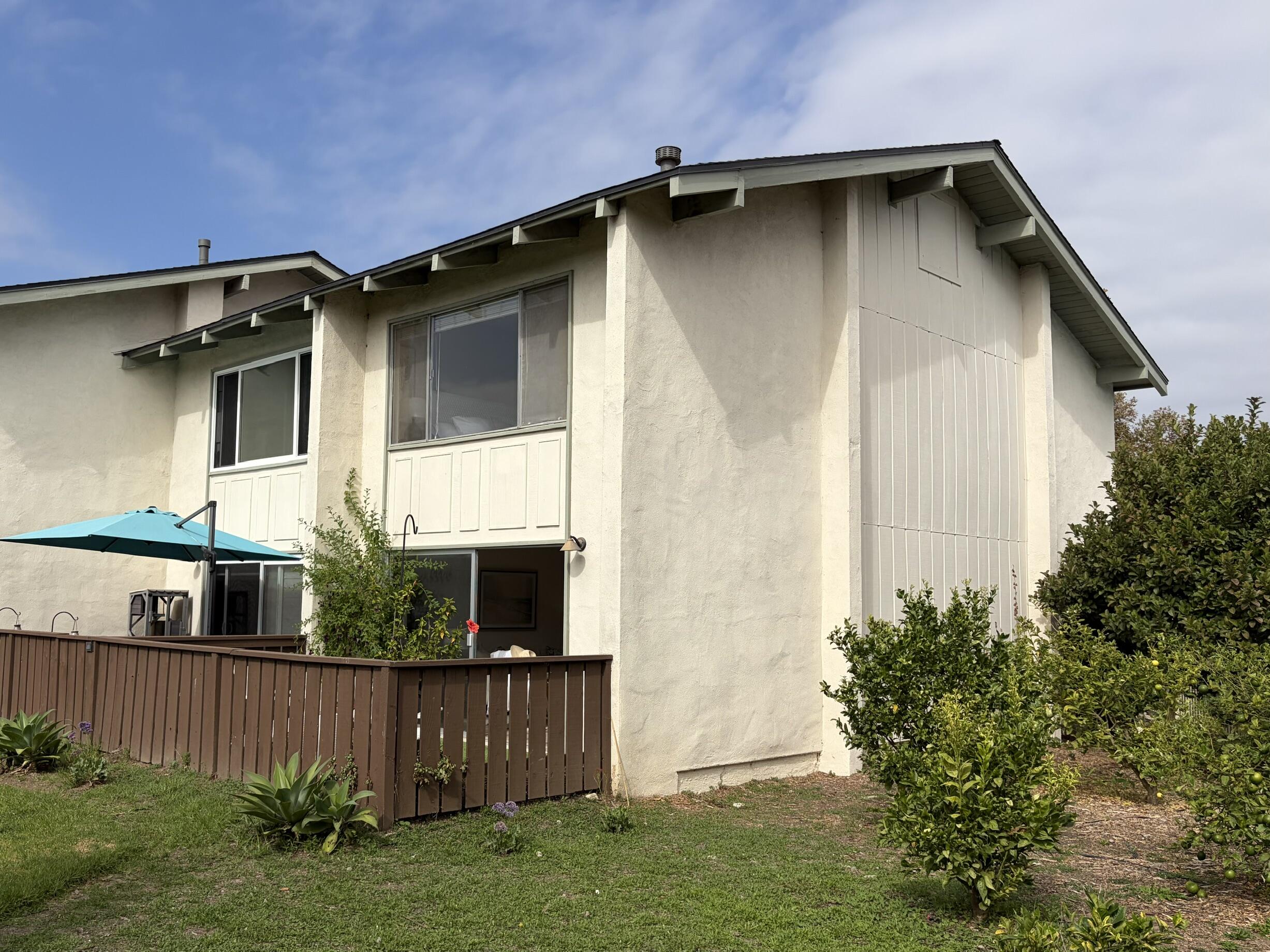 562 Mills Way — photo