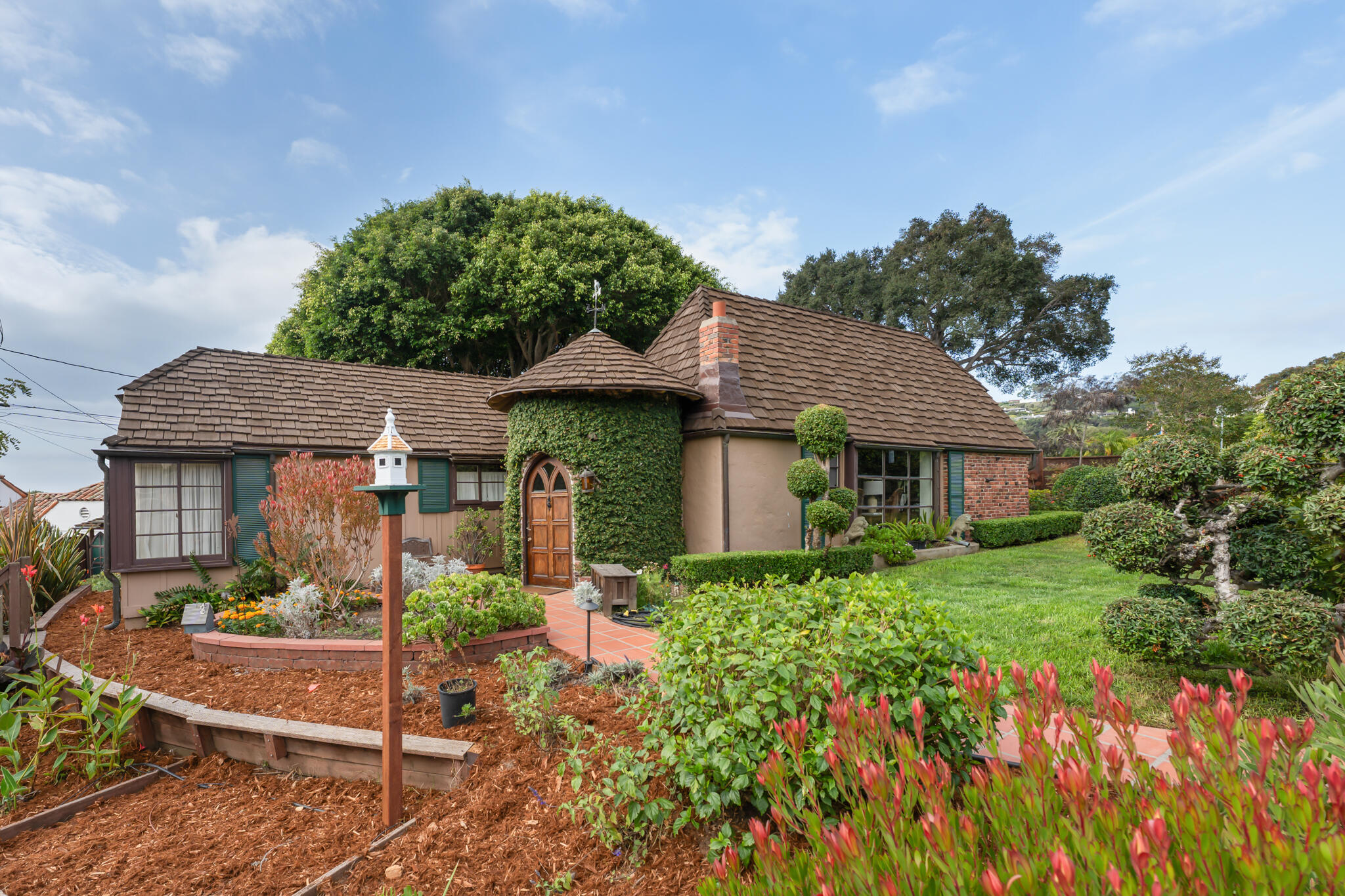 511 Miramonte Drive — photo