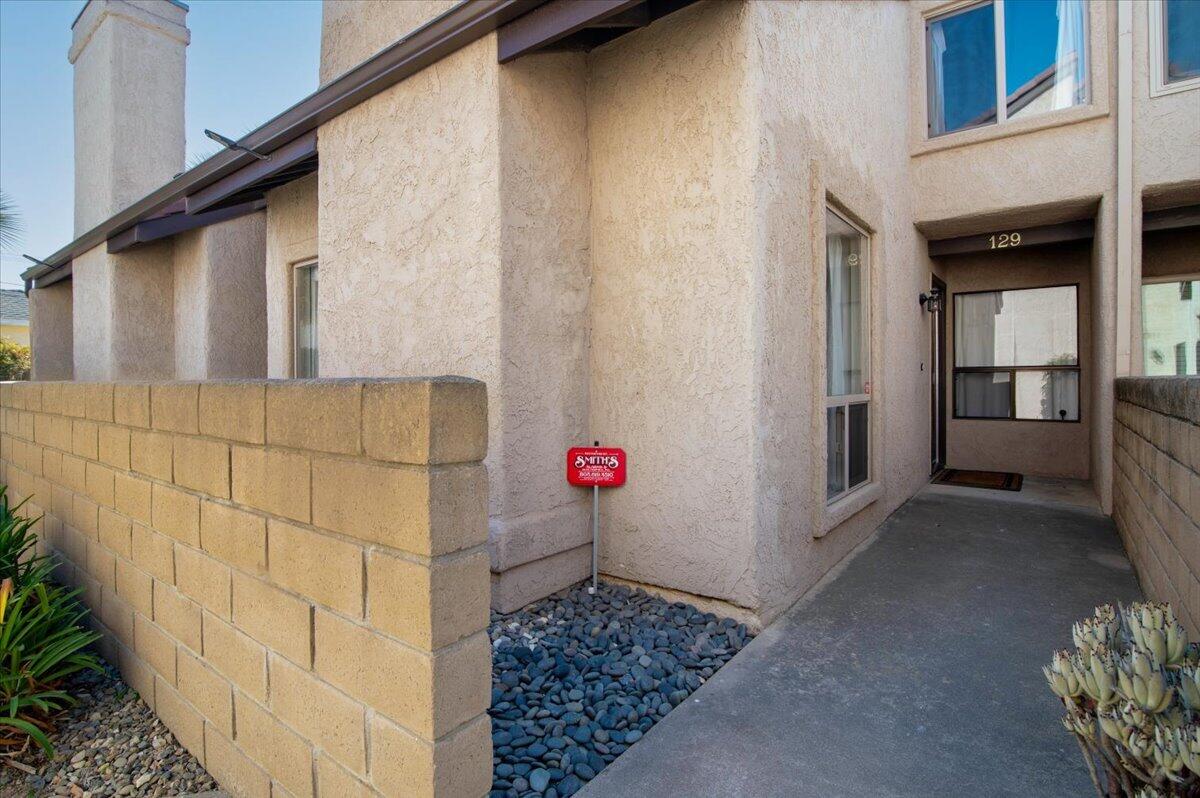 129 N J, Lompoc, CA 93436 — photo 2