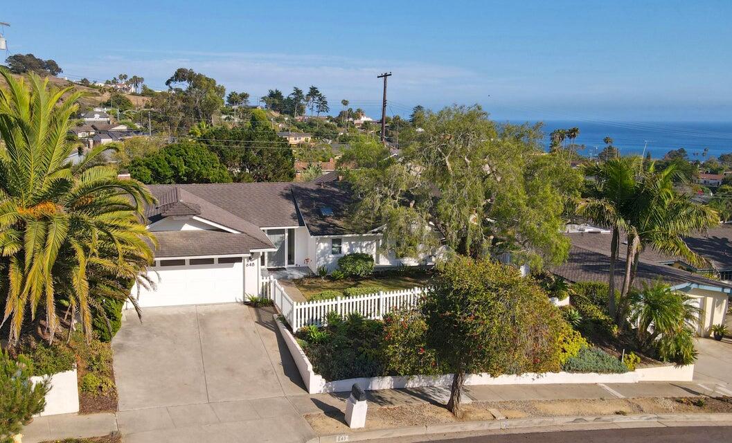 648 Surf View Drive — photo