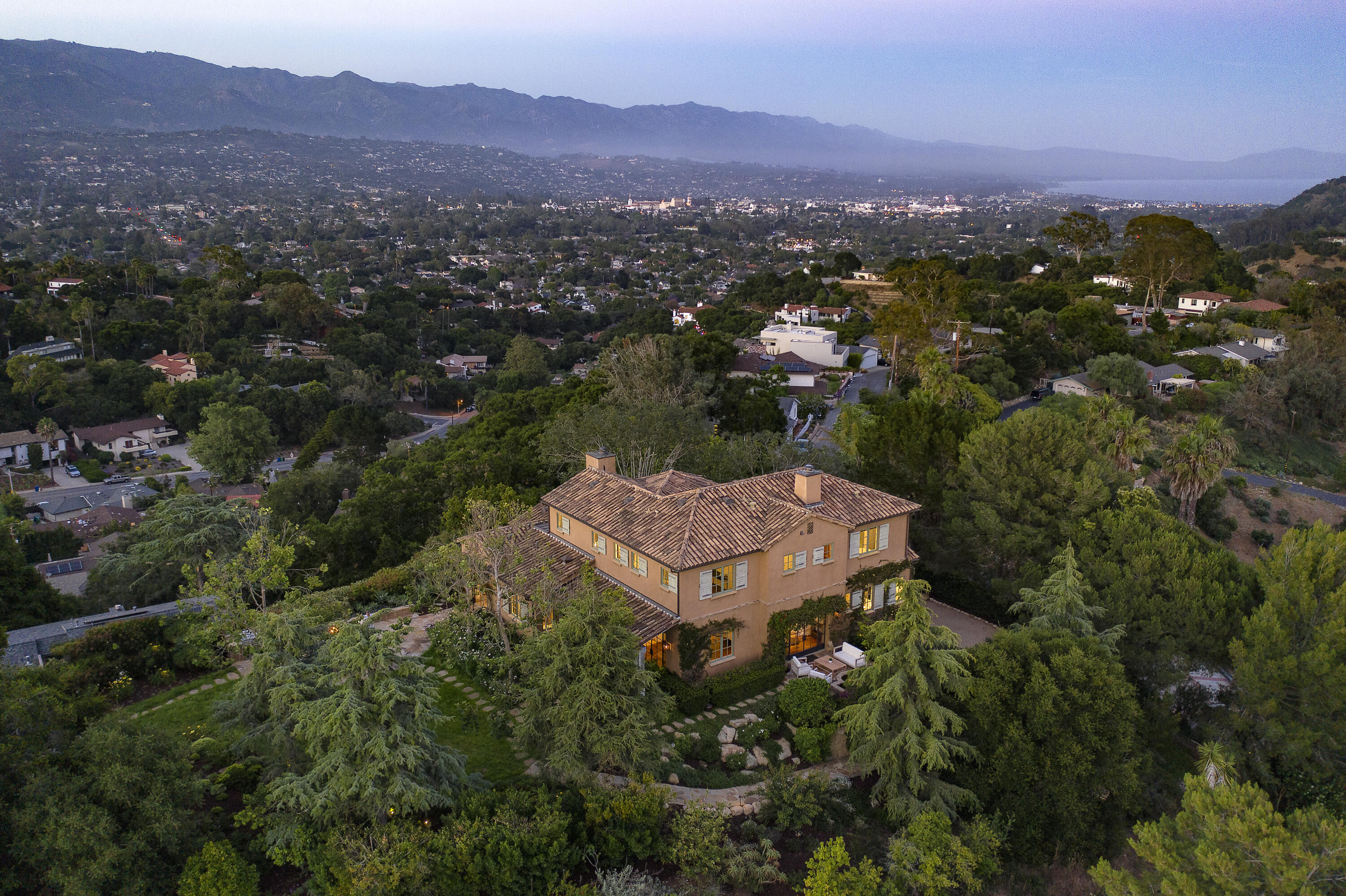 1490 La Cima Road — photo