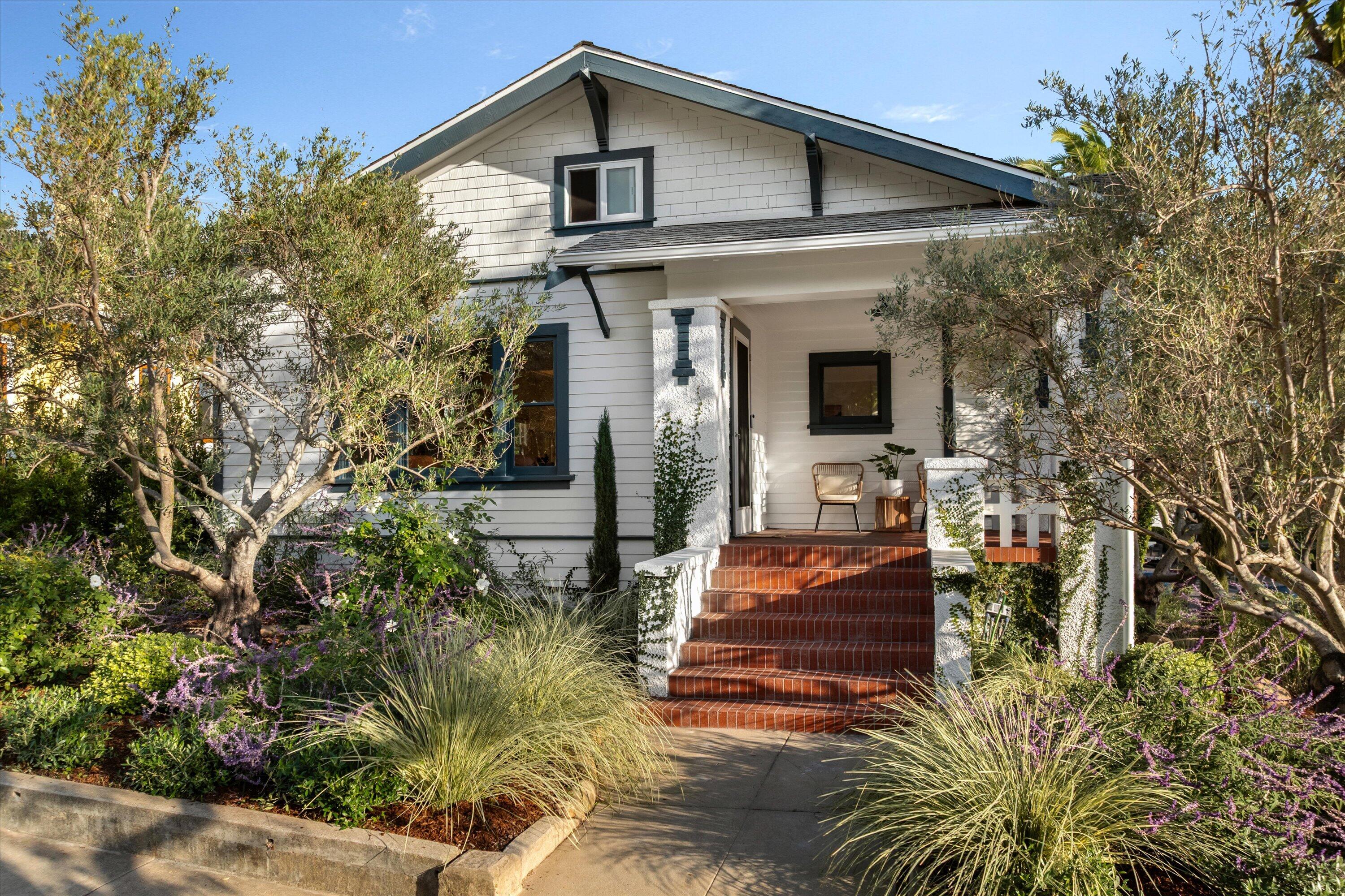 502 E Sola Street — photo