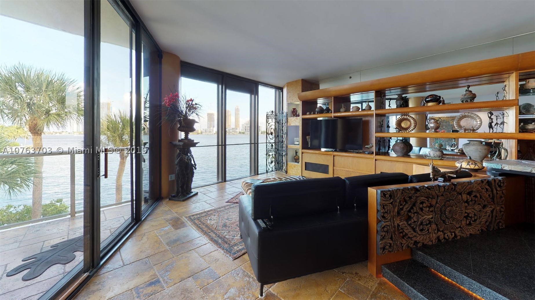 4000 Island Blvd W-Ste6 — photo