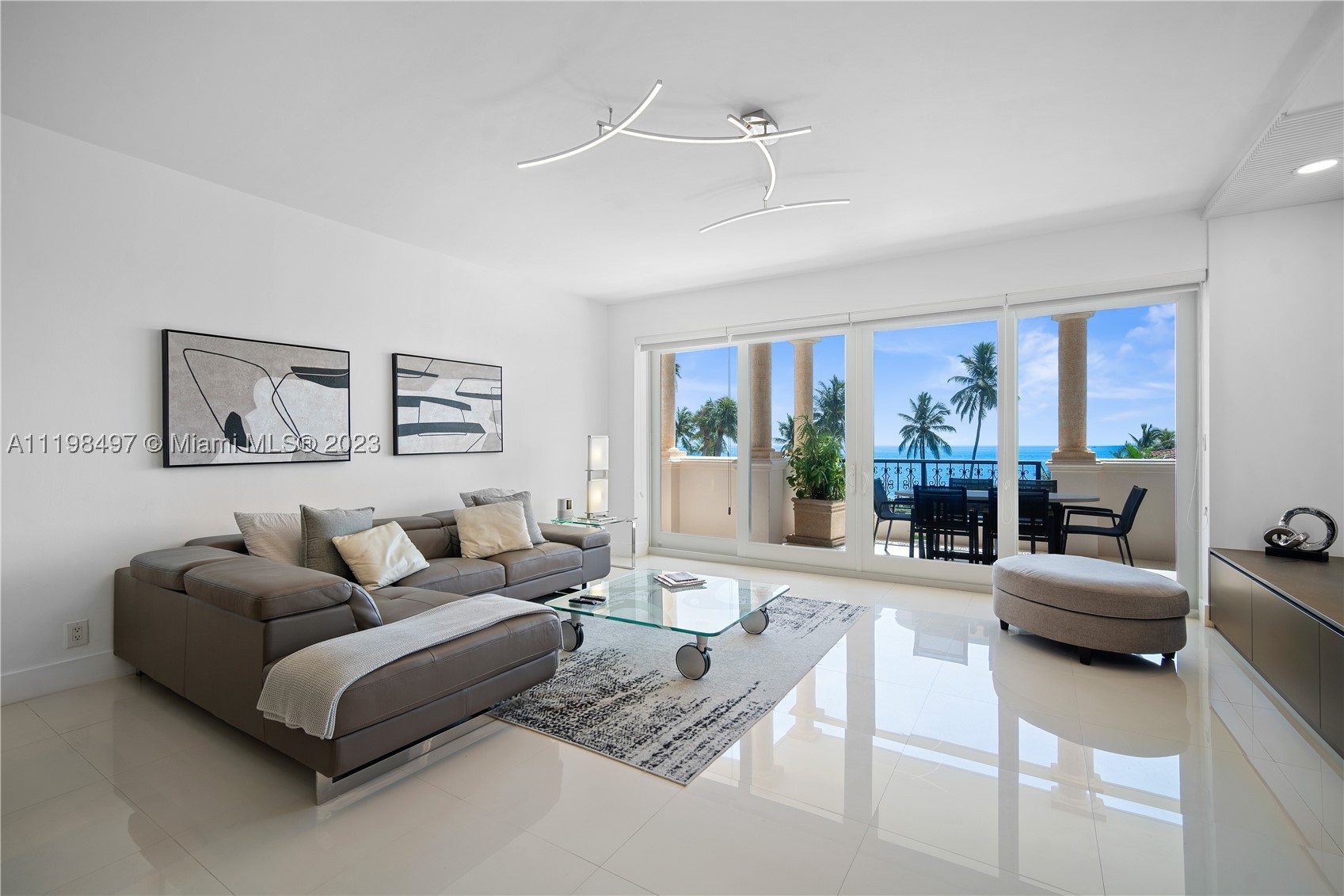19234 Fisher Island Dr 19234 — photo