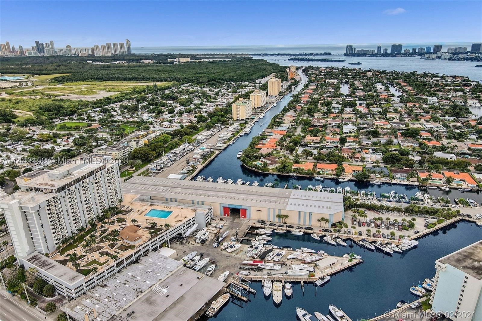 13499 Biscayne Blvd 1513 — photo