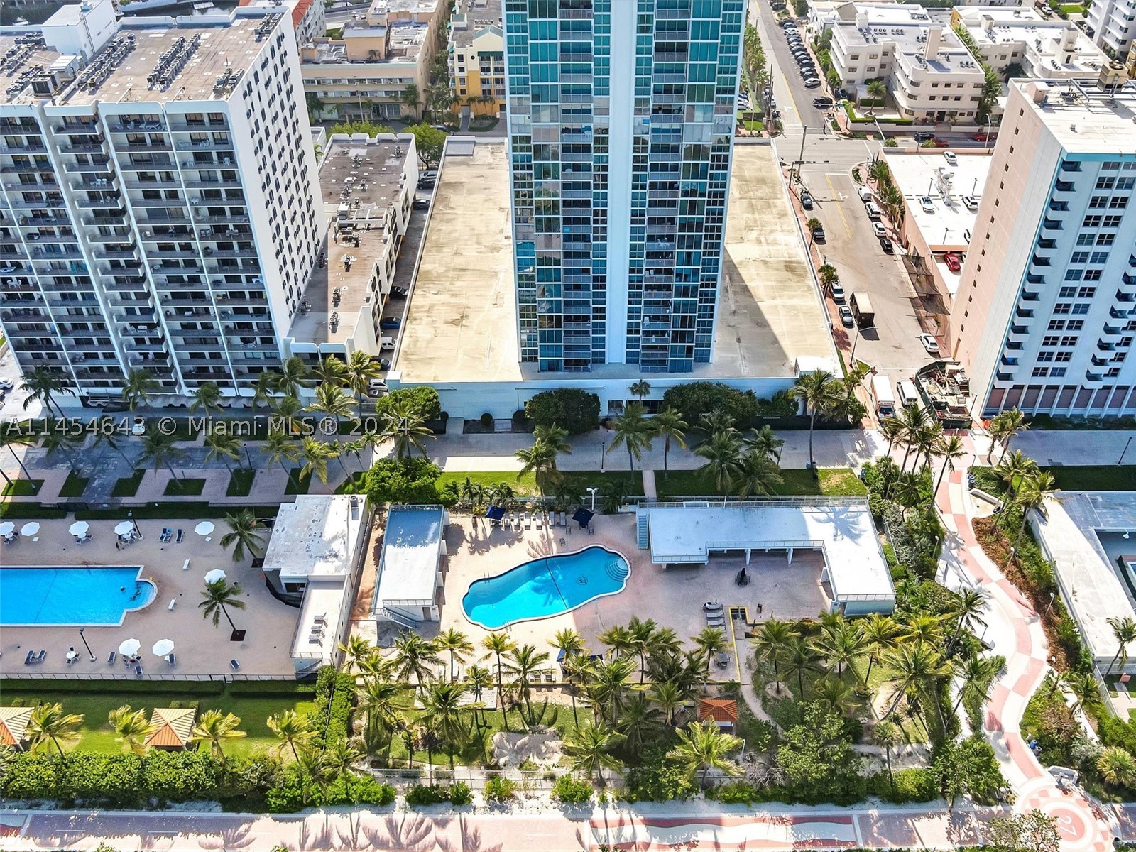 2655 Collins Ave 706 — photo