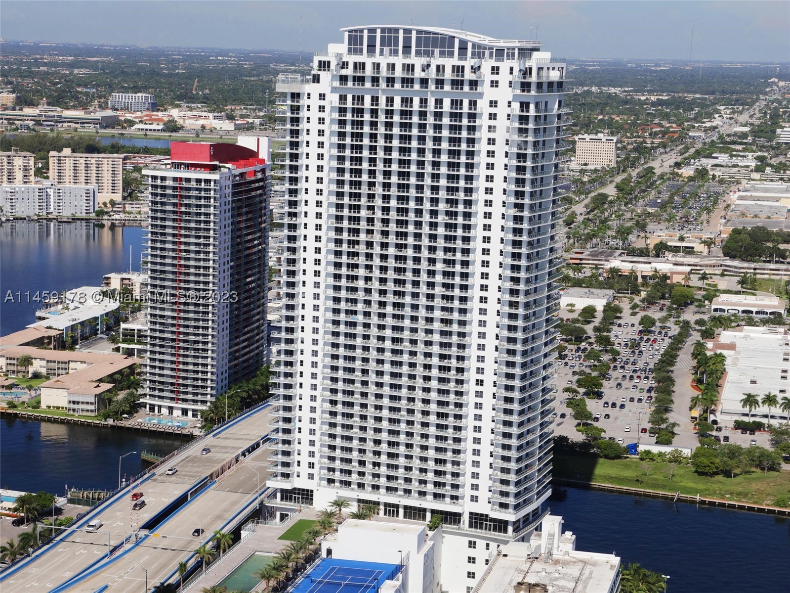 4010 S Ocean Dr R2206 — photo