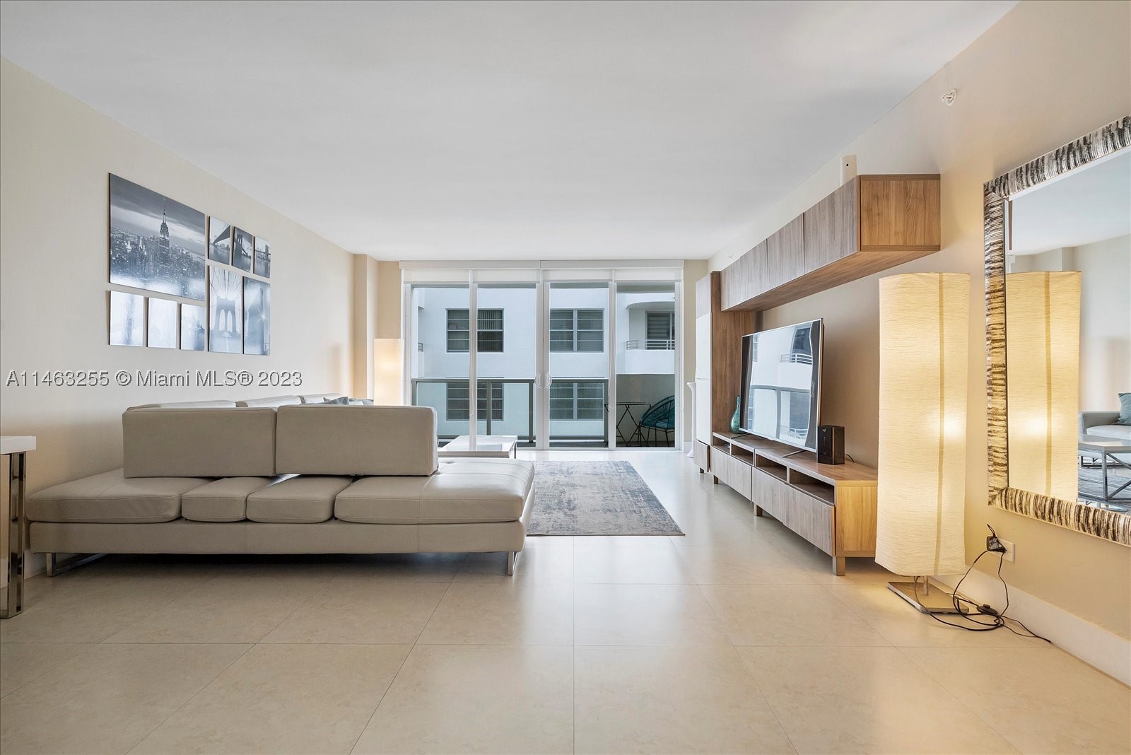 5601 Collins Ave 1514 — photo
