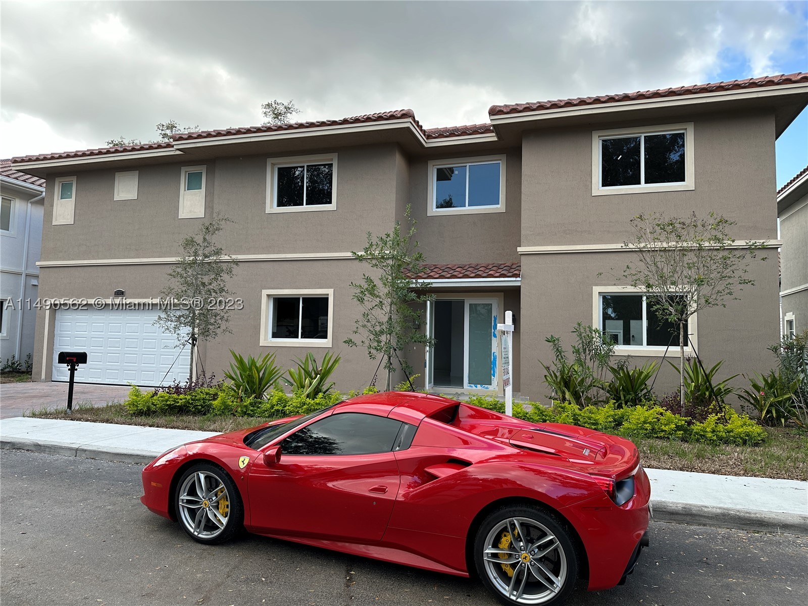 3562 Forest View Cir — photo