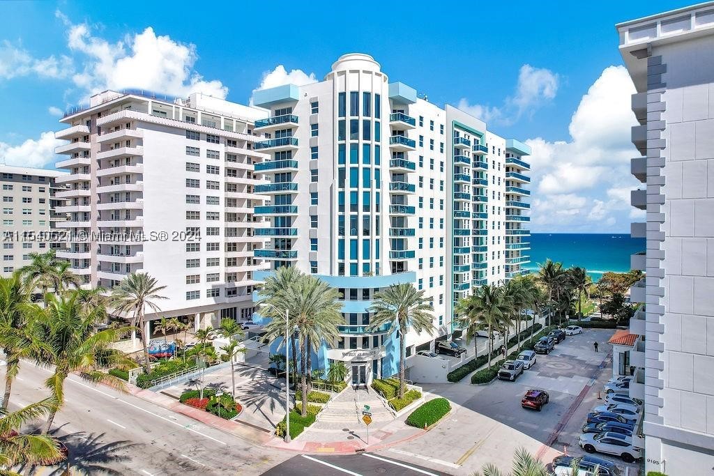 9201 Collins Ave 1023 — photo