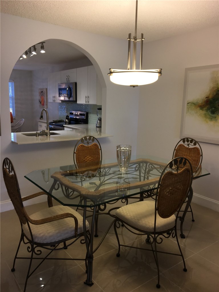 580 Egret Dr 302 — photo