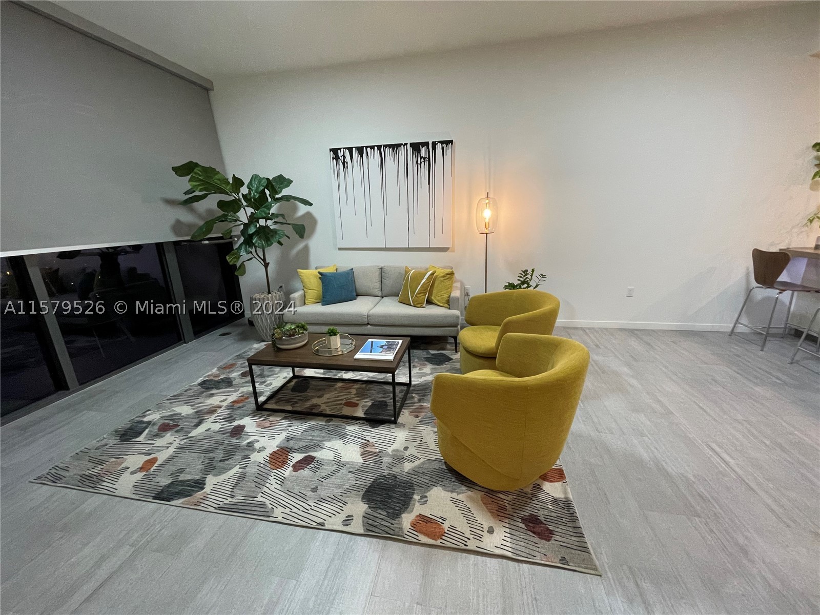 1000 Brickell Plz 1811 — photo