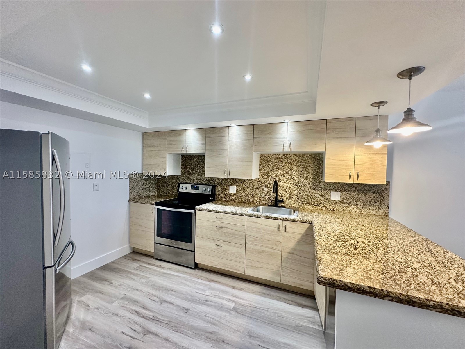1301 NE Miami Gardens Dr 521 W — photo