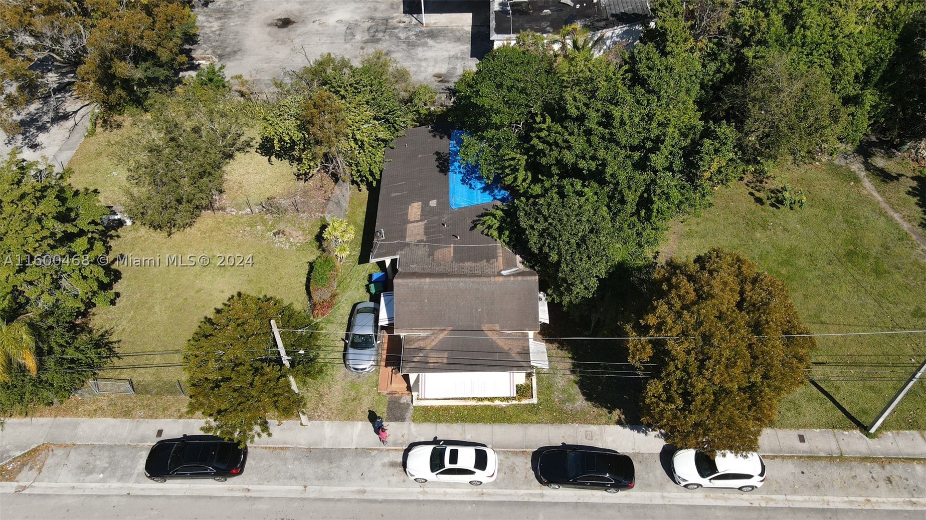 3373 Thomas Ave — photo