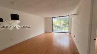 2350 NE 135th St 212 — photo