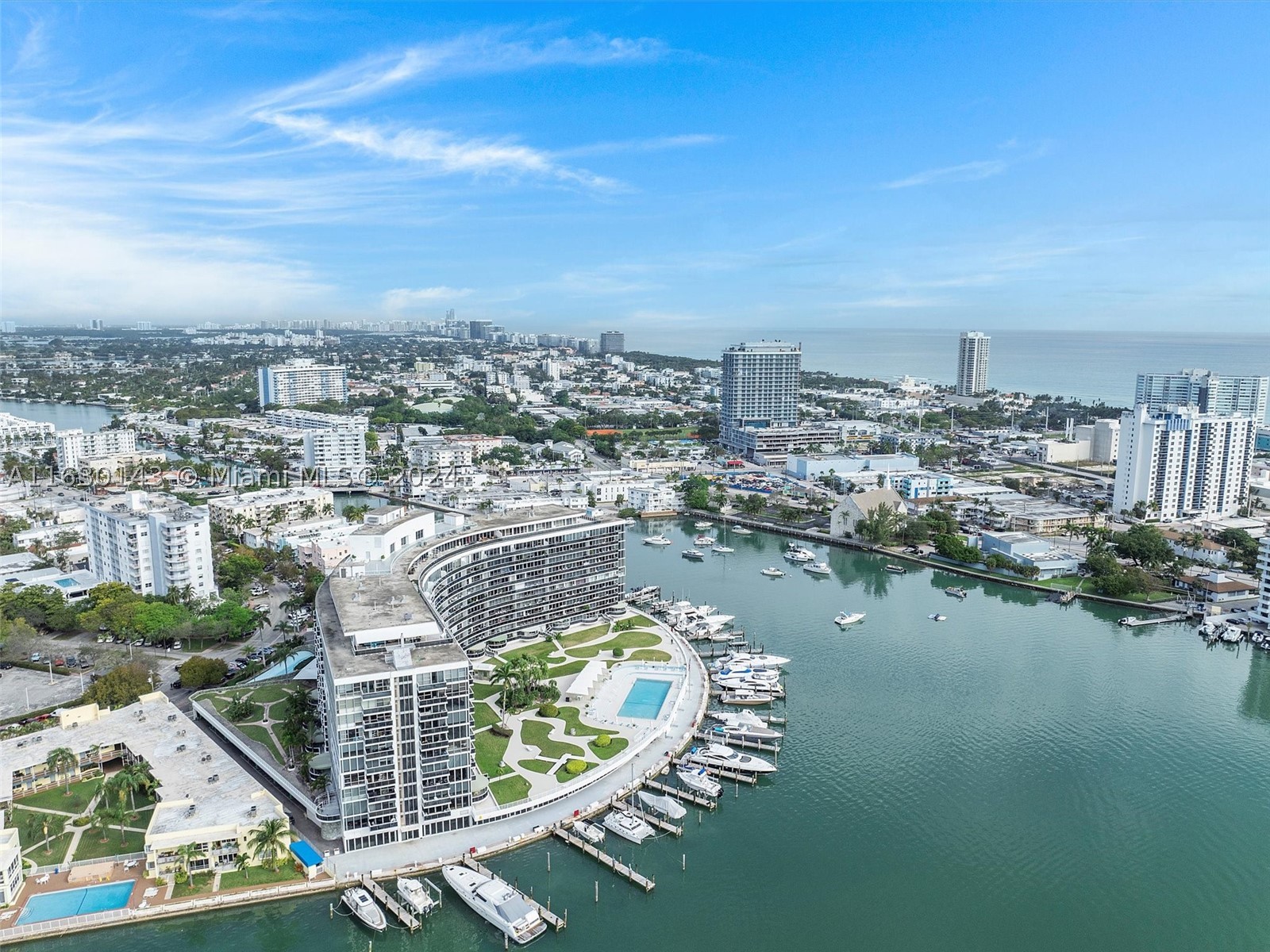 900 Bay Dr 319 — photo