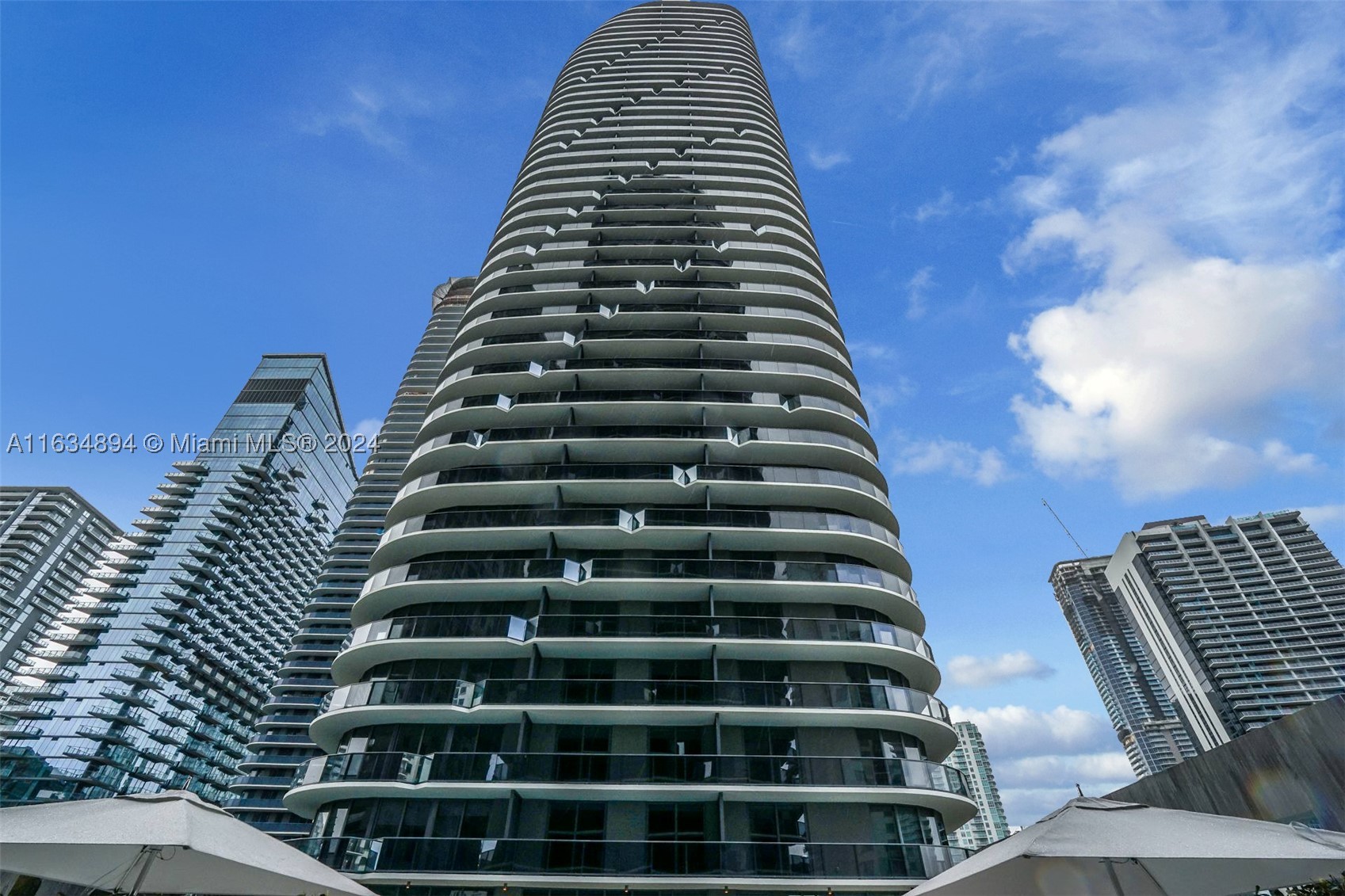55 SW 9th St 2108 — photo