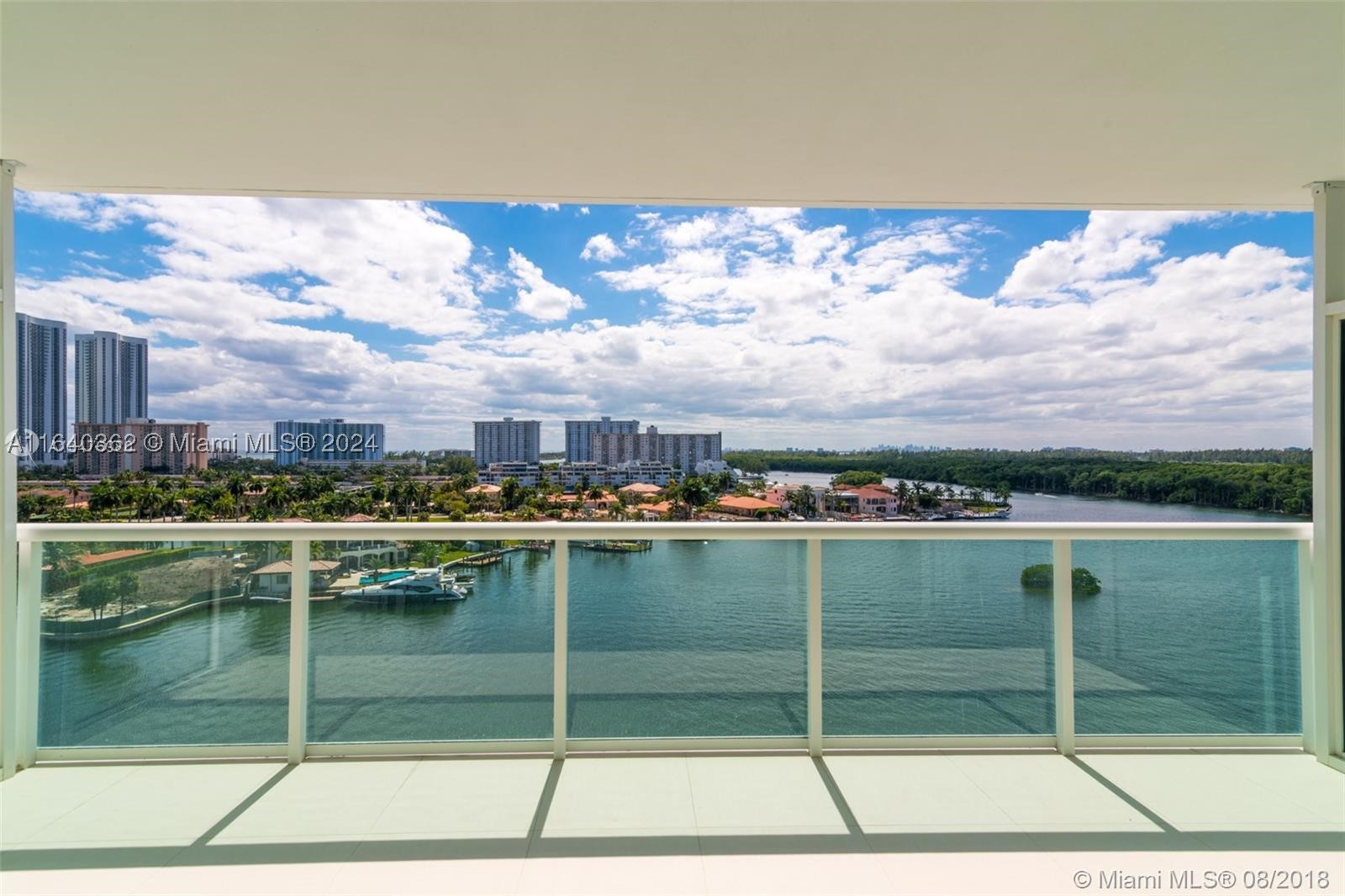400 Sunny Isles Blvd 1019 — photo