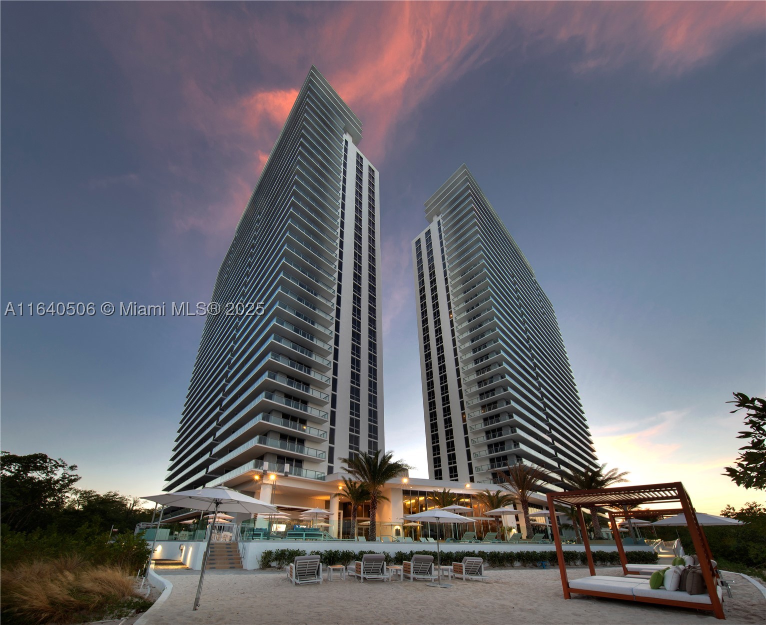 16385 Biscayne Blvd Ph7 — photo