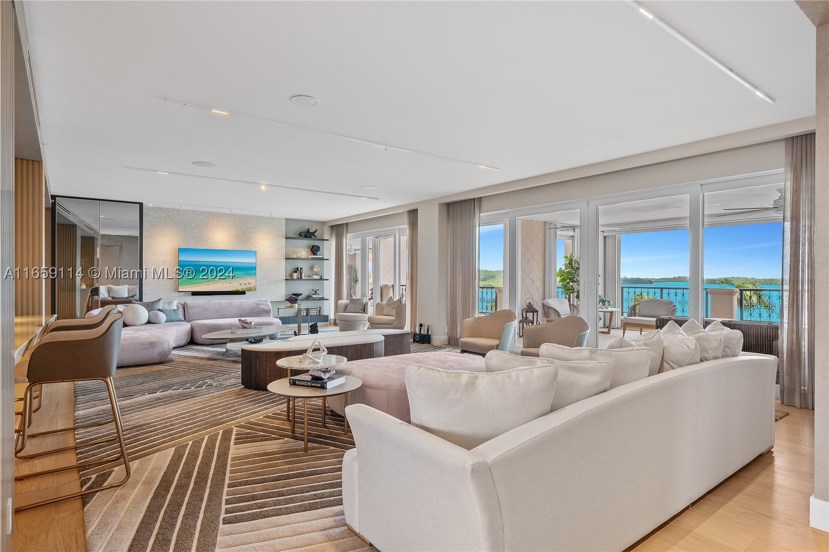 5242 Fisher Island Dr 5242 — photo