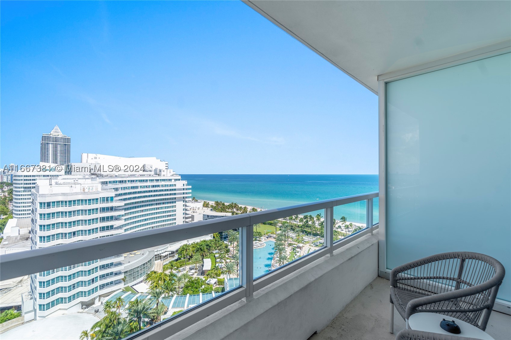 4401 Collins Ave 1709 — photo