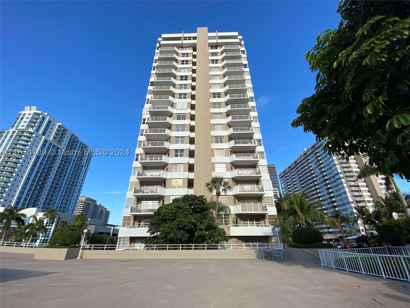 1965 S Ocean Dr 4D — photo