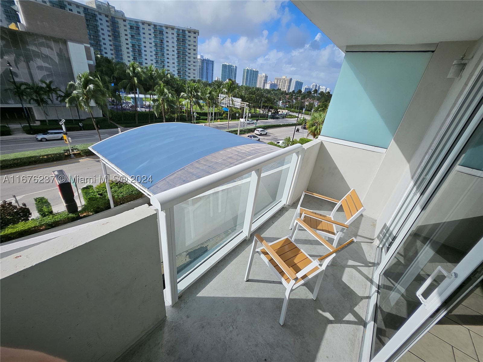 19201 Collins Ave 237 — photo