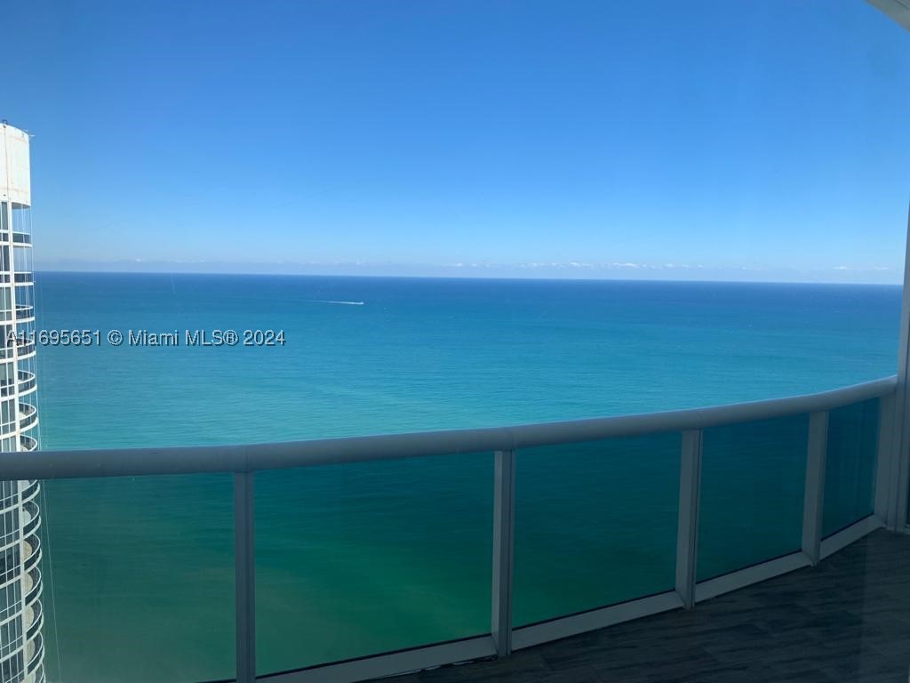 15811 Collins Ave 4203 — photo