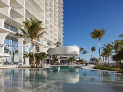 16901 Collins Ave 1402 — photo