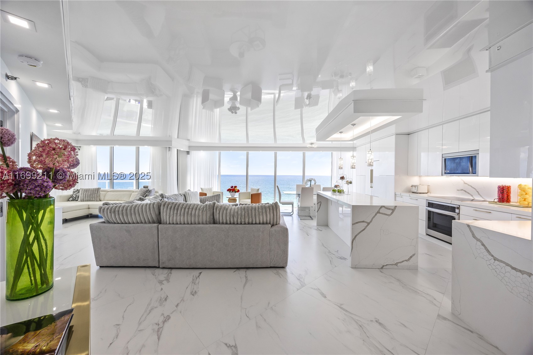 16445 Collins Ave 1126 — photo