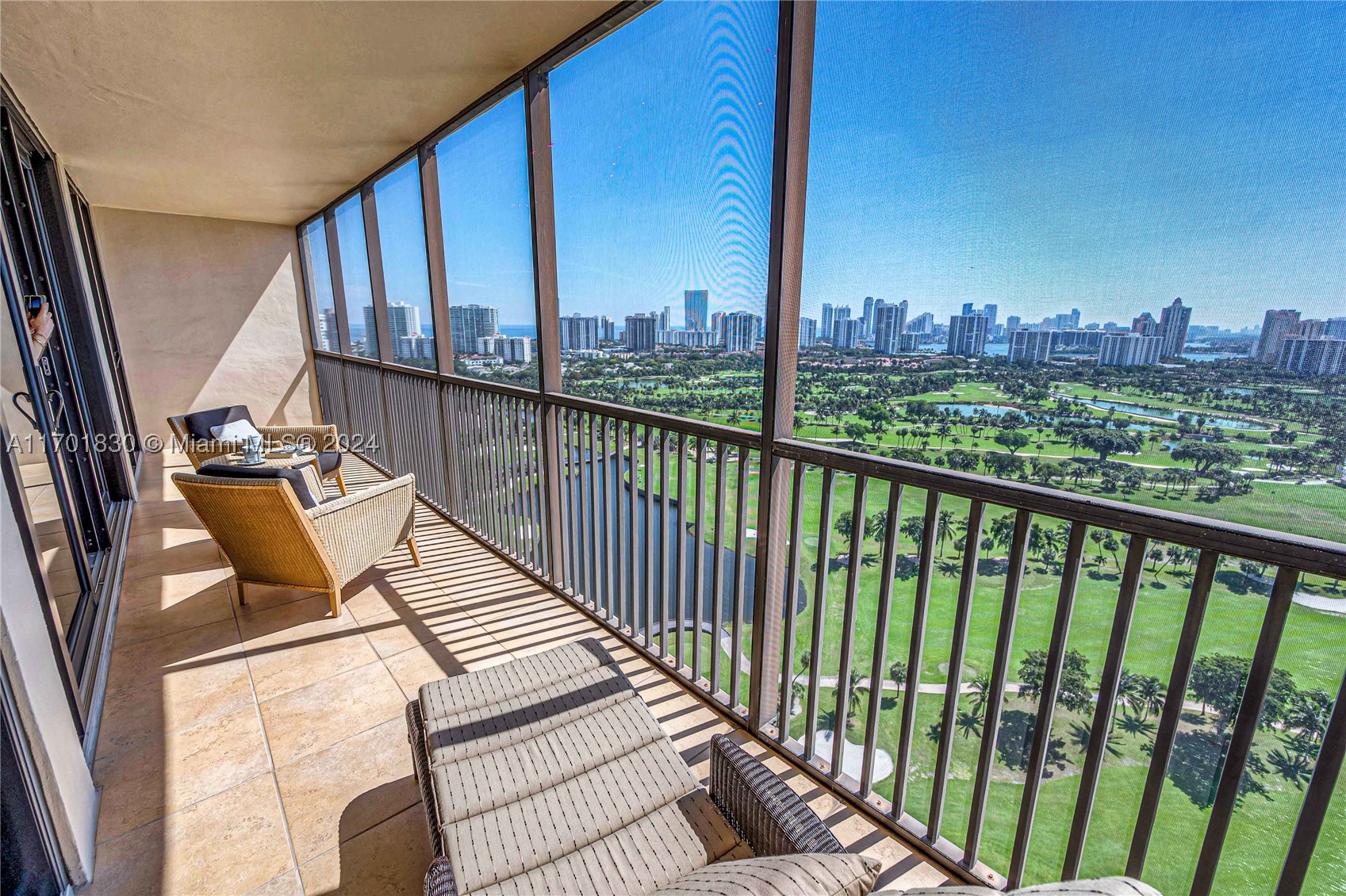 20379 W Country Club Dr Ph-36 — photo