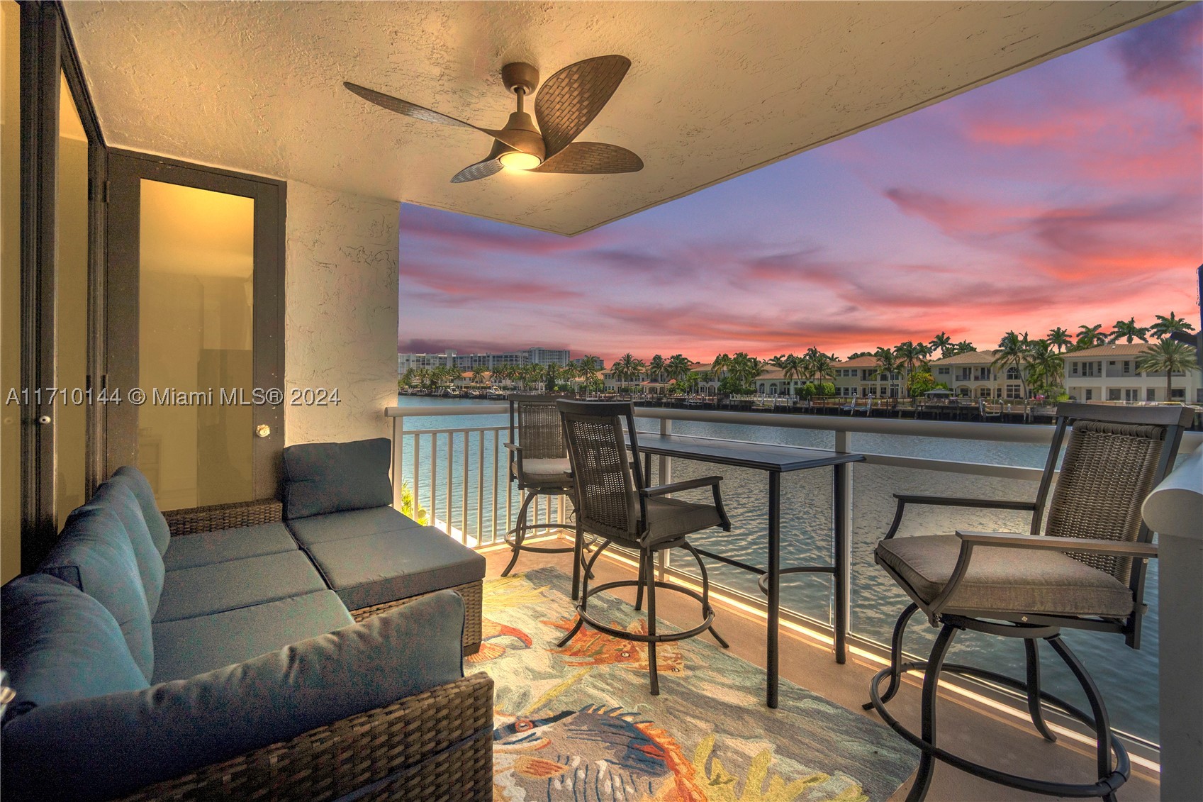 1600 S Ocean Dr 2F — photo